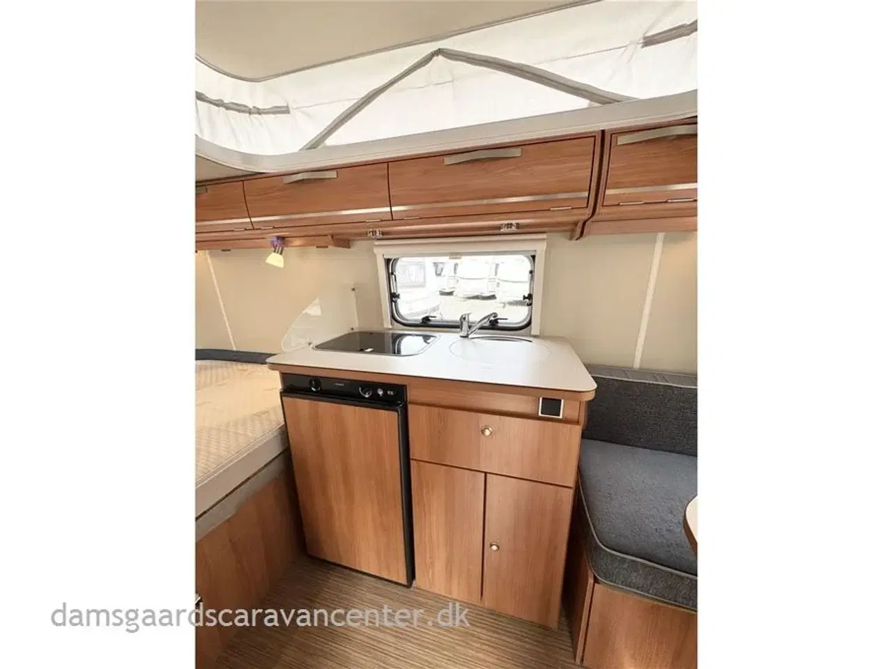 Billede 9 - 2018 - Hymer Touring Familia 310   Forventes på lager primo uge 23