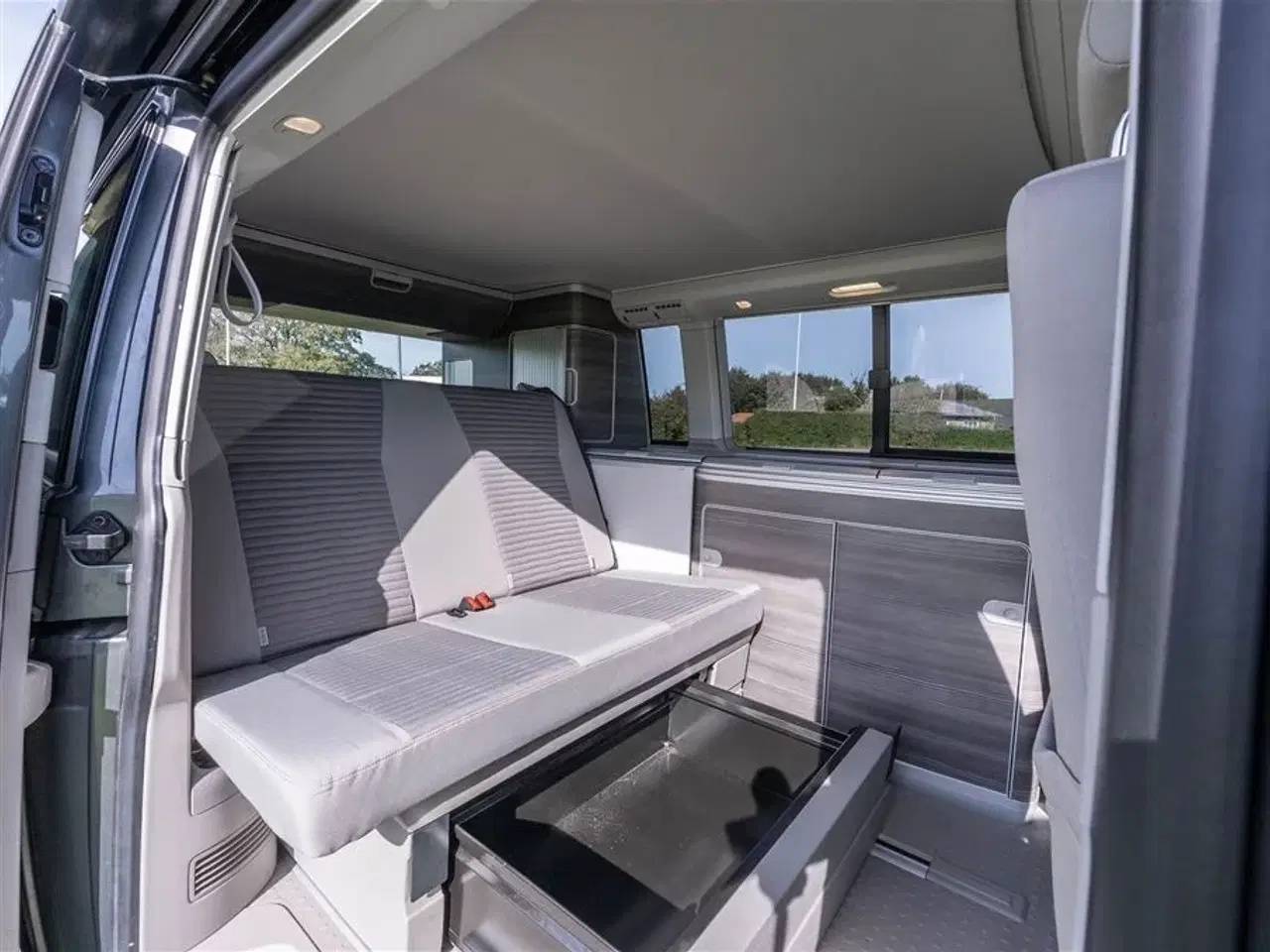 Billede 16 - 2018 - VW California Ocean 4 Motion   Velholdt og fuldt udstyret autocamper med firehjulstræk - Kørt 118,000 Km.