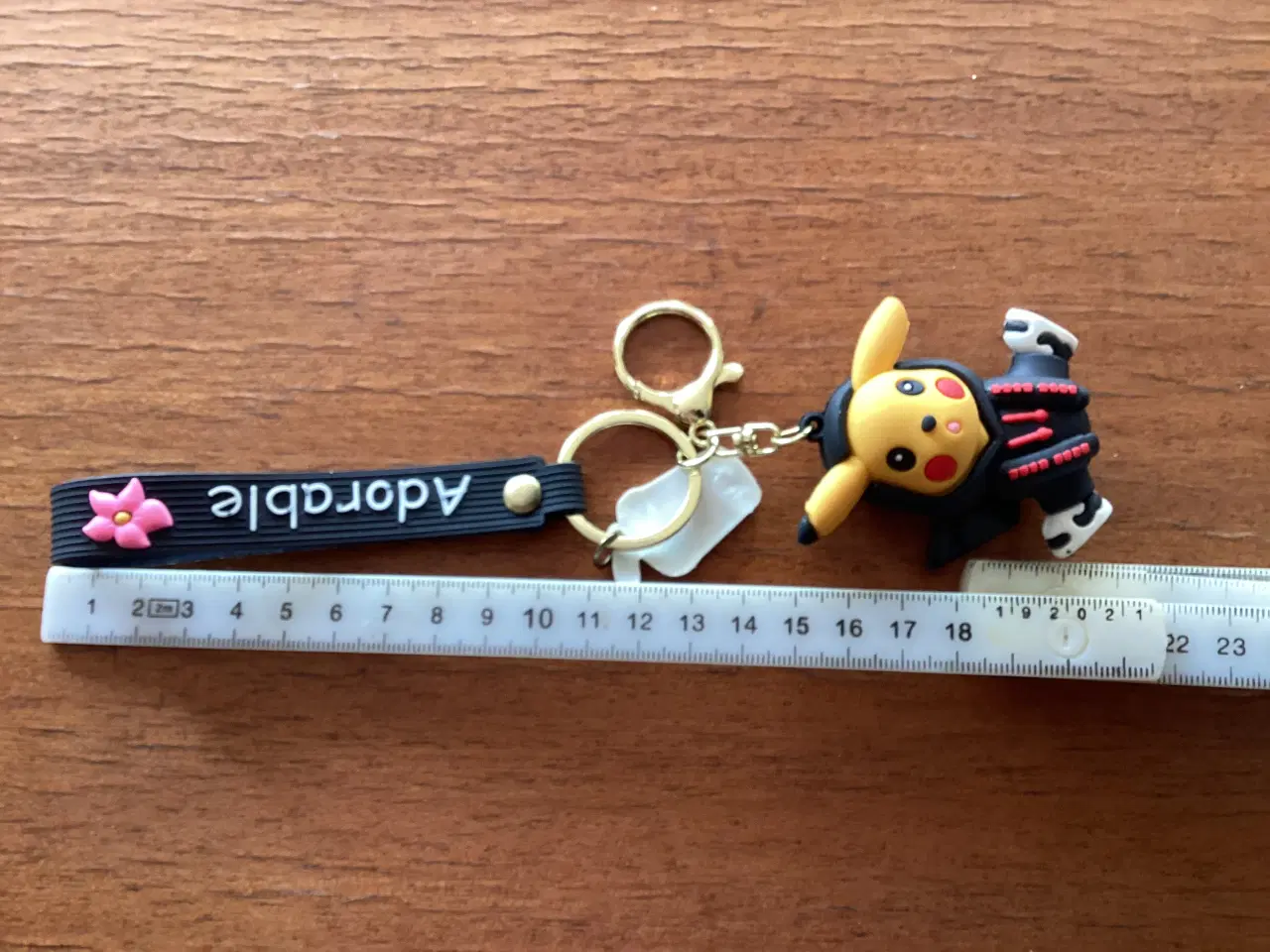 Billede 8 - Pokemon nøglering og 2 pins