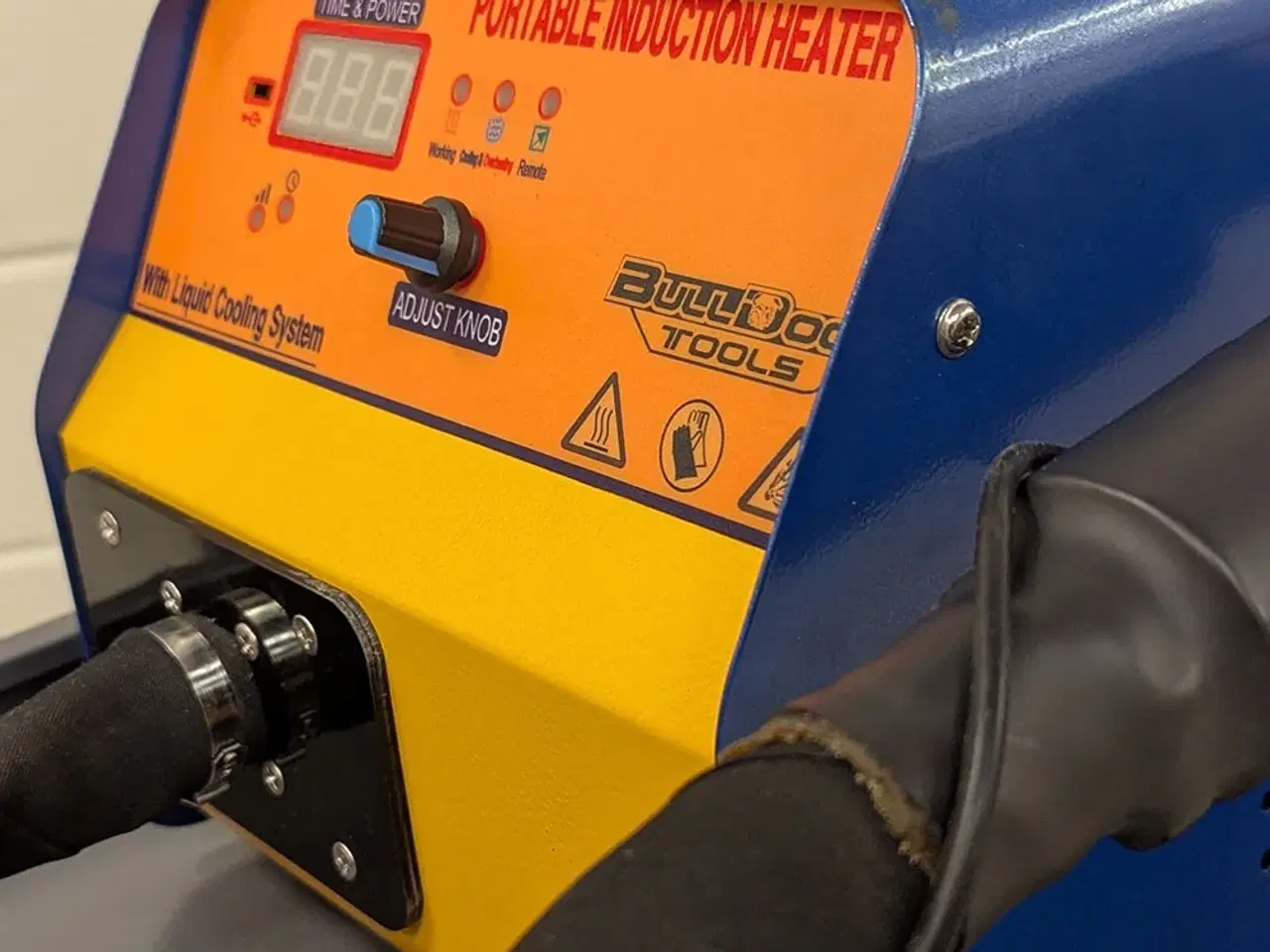 Billede 3 - Tilbud - Induktionsvarmer Super kraftig 3.5kw model fra bulldog Vandkølet nu GRATIS værkstedsvogn