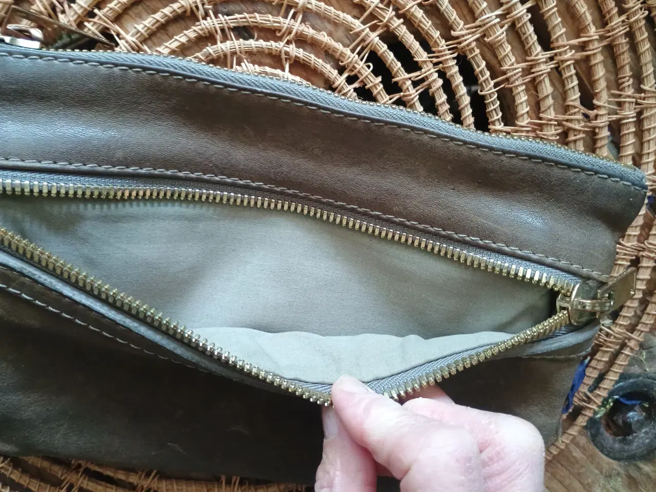 Billede 5 - Kurt Geiger clutch med håndledsrem