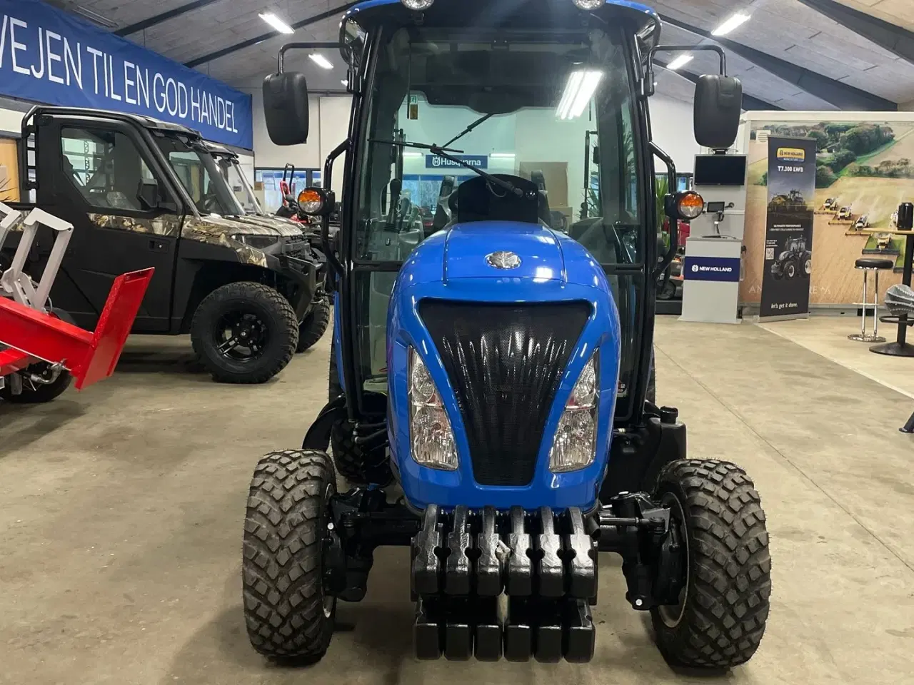 Billede 3 - New Holland BOOMER 40 HST Fabriksny