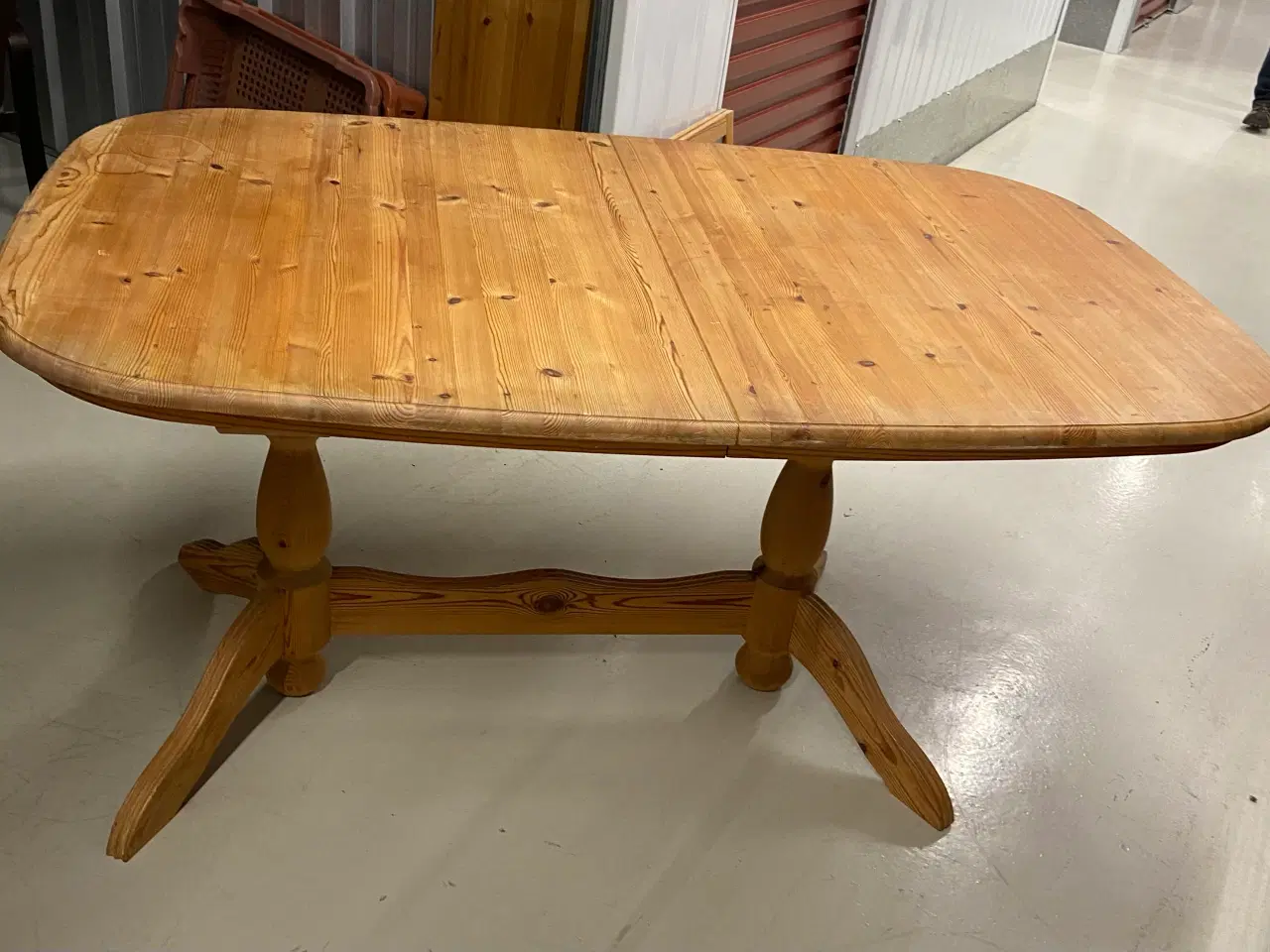 Billede 1 - Spisebord med 1 