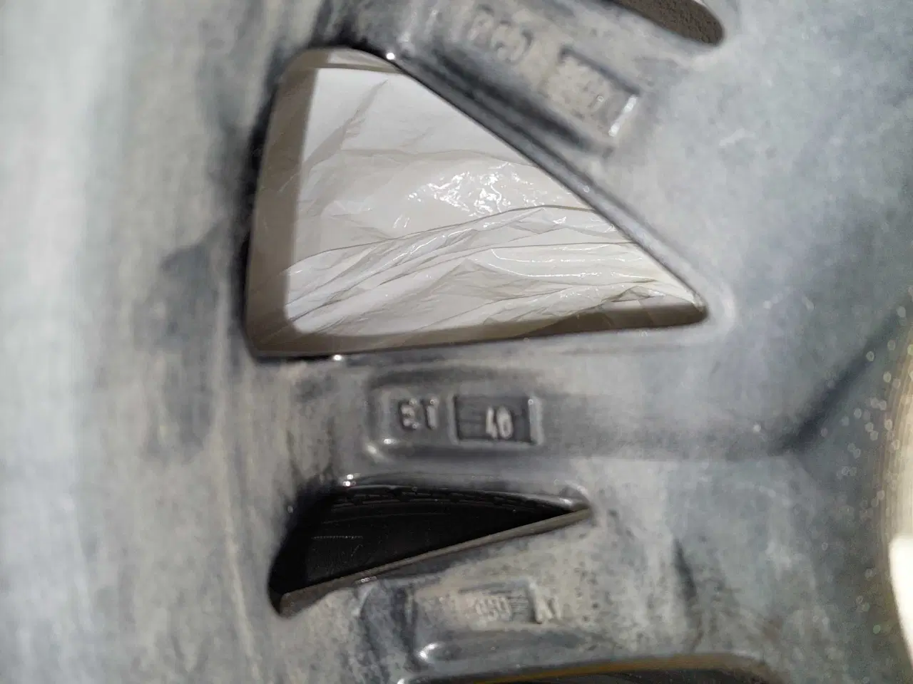 Billede 3 - Fine vinter Alufælge med vinterdæk. 