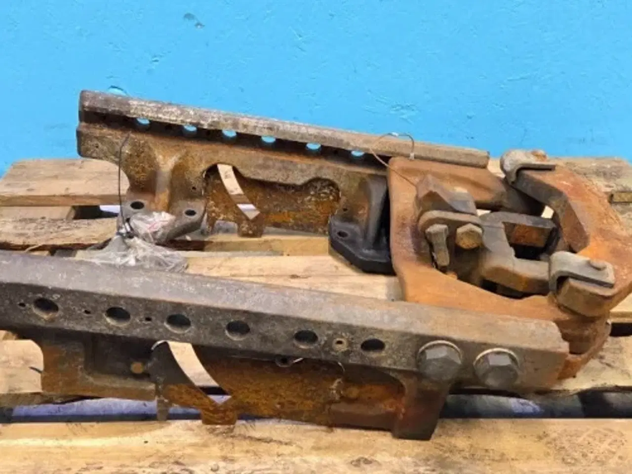 Billede 2 - Valtra  S394   Ramme   835500060530