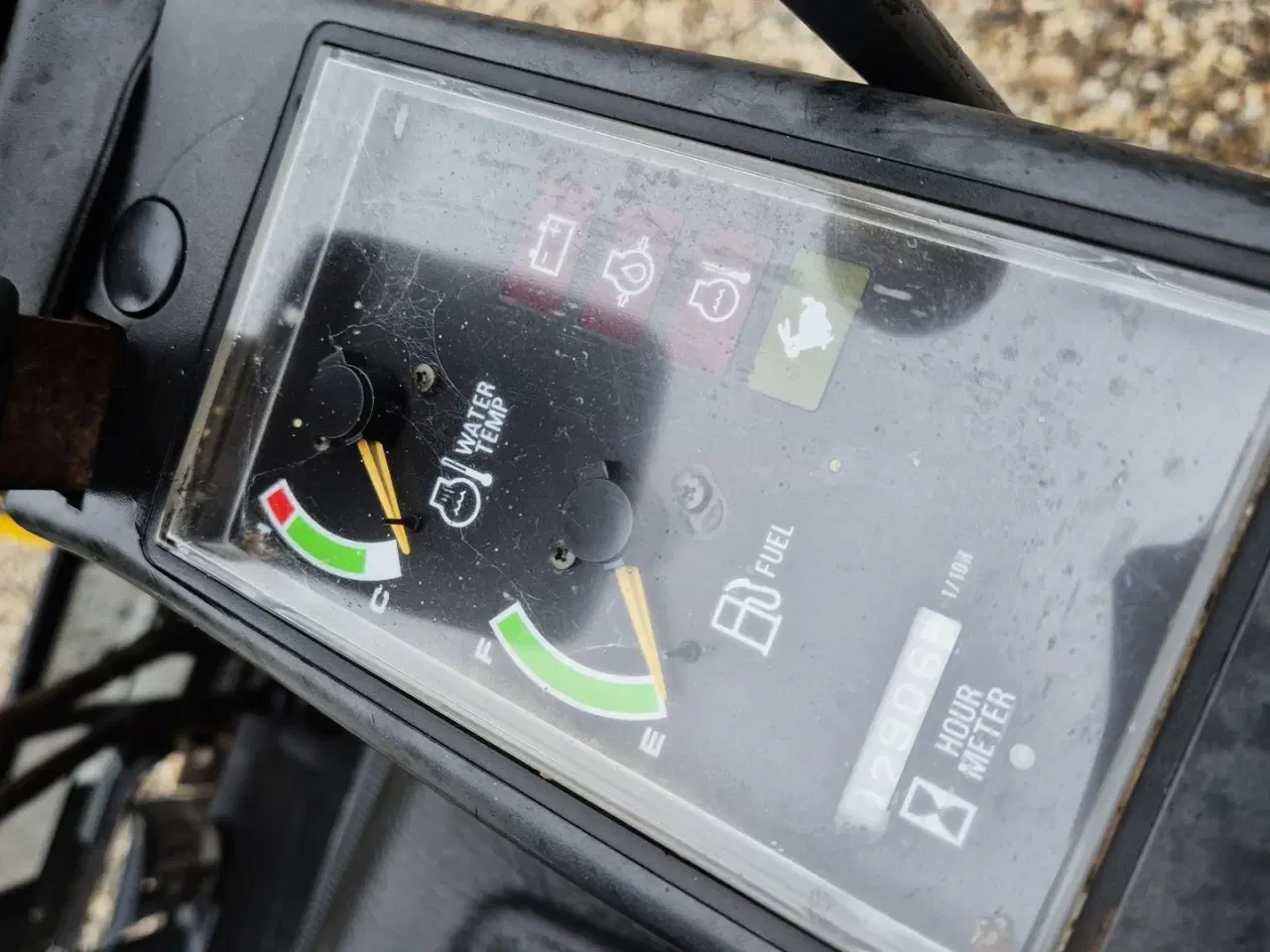 Billede 17 - New Holland E9 SR / 2900 timer / med skovlsæt / pæn stand