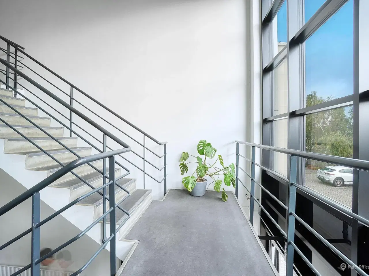 Billede 15 - Nyistandsatte kontor- og lagerlokaler på 1. sal med fællesfaciliteter