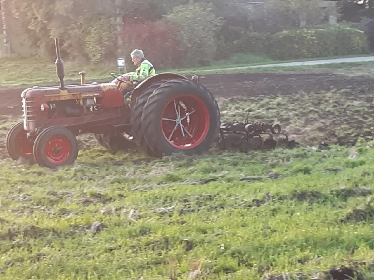 Billede 1 - Traktor og maskiner