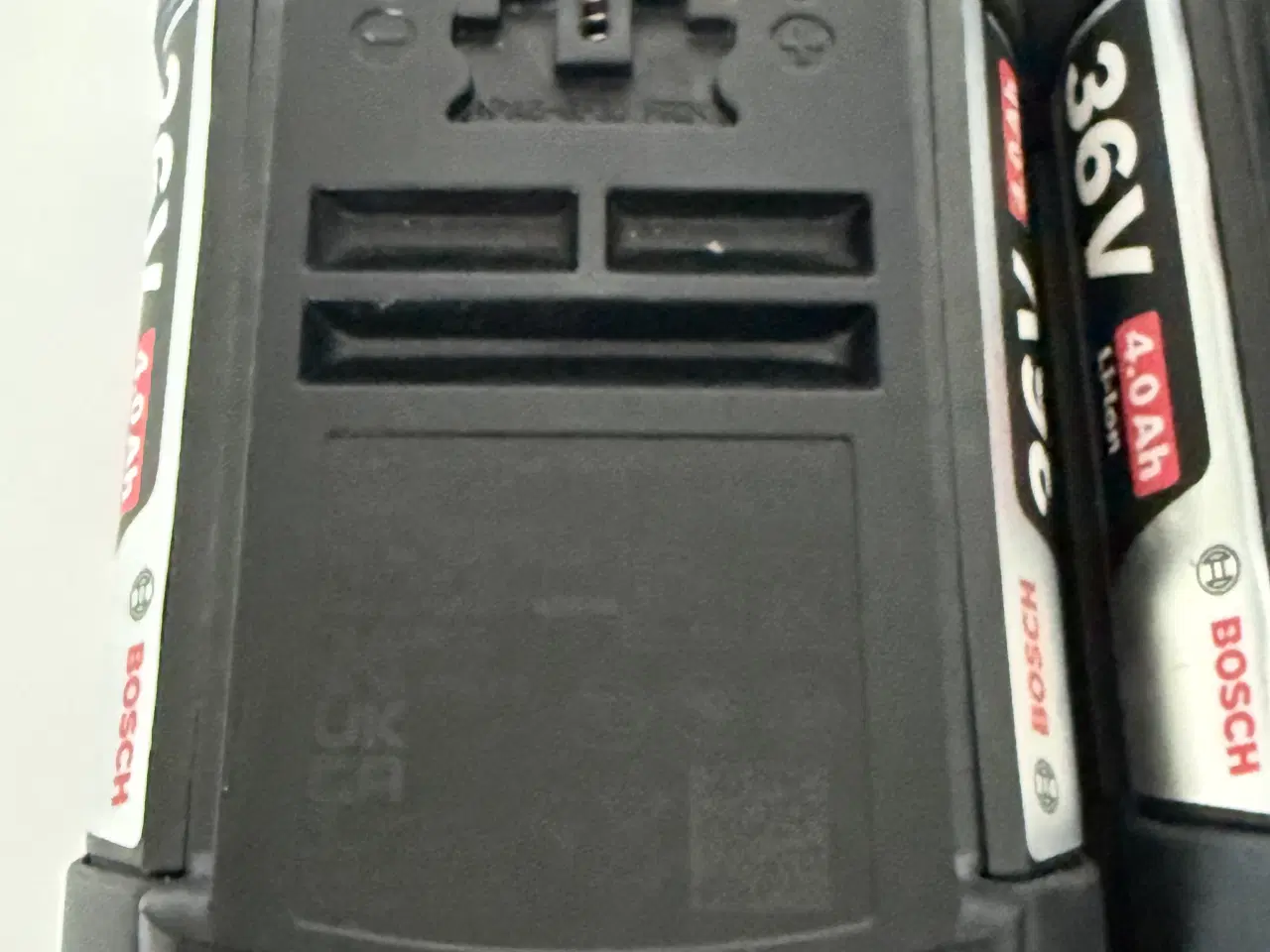 Billede 9 - 2 X Bosch 36V 4,0 Ah batteri og lader.
