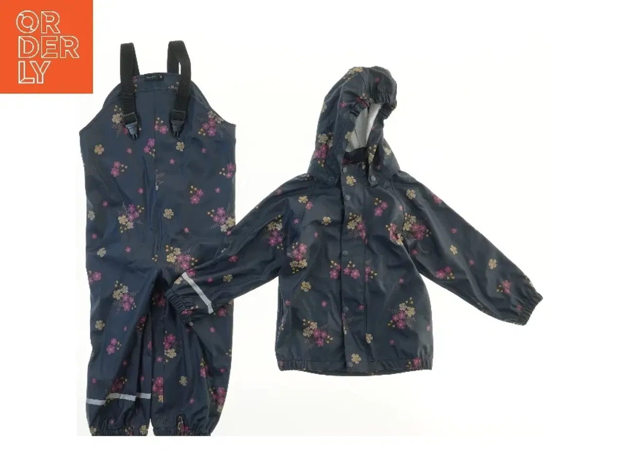 Billede 1 - Regntøj til børn med blomsterprint fra Name It (str. 98)