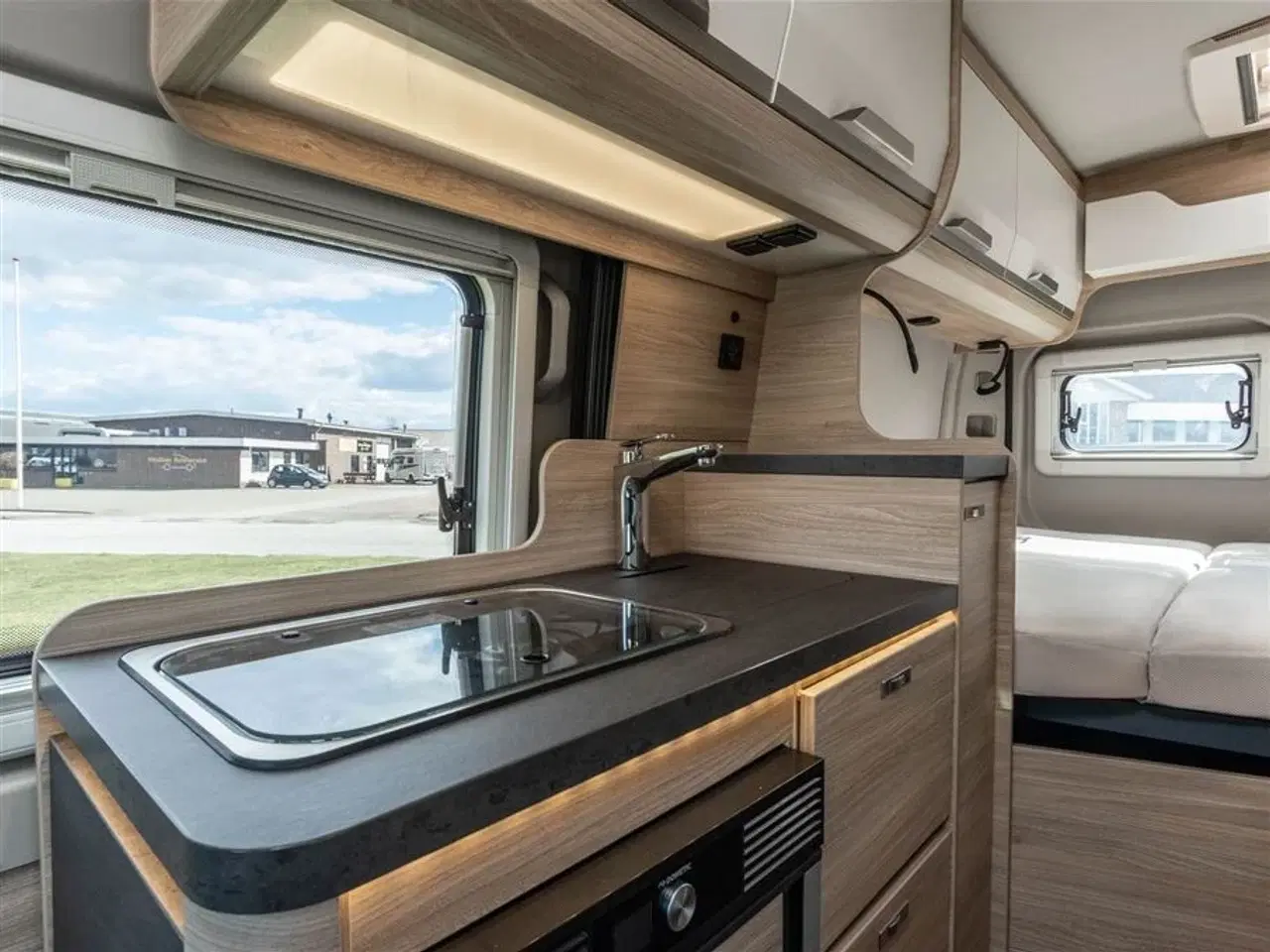 Billede 6 - 2023 - Knaus BoxStar 540 Road   Kompakt - Dieselvarme og kompressor køleskab mm.