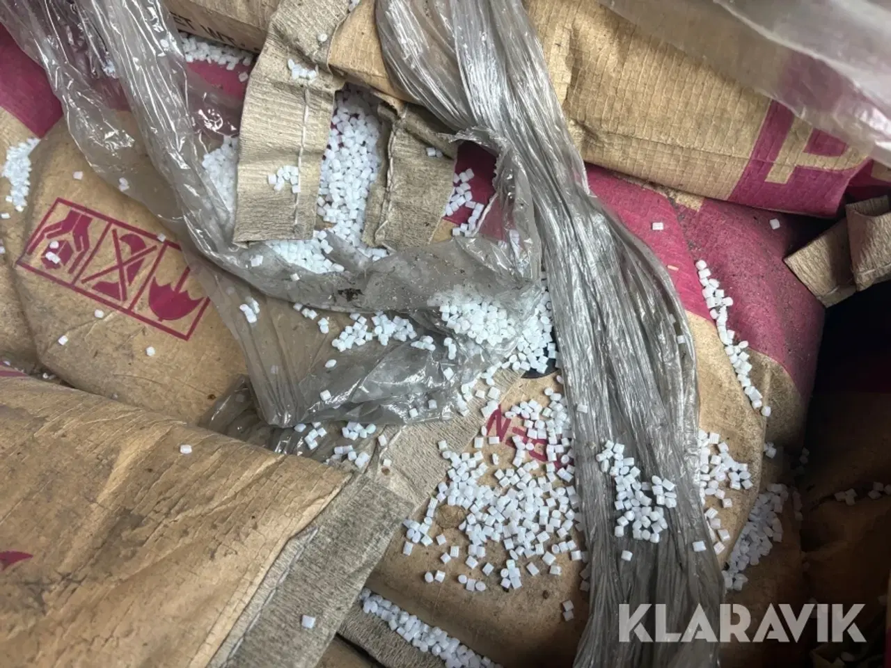 Billede 3 - Plastgranulat - 27 paller i alt