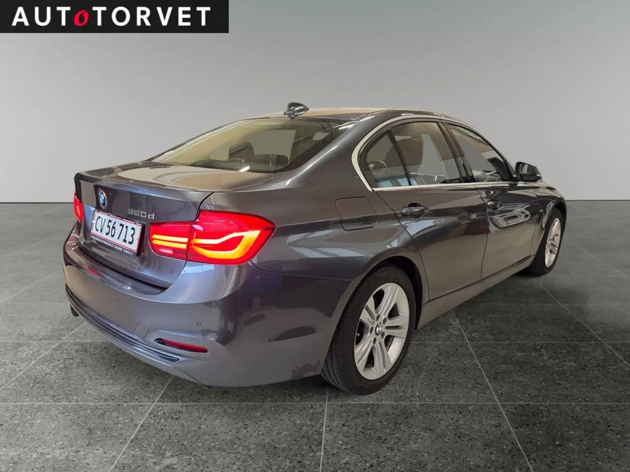 Billede 3 - BMW 320d 2,0 Sport Line aut.
