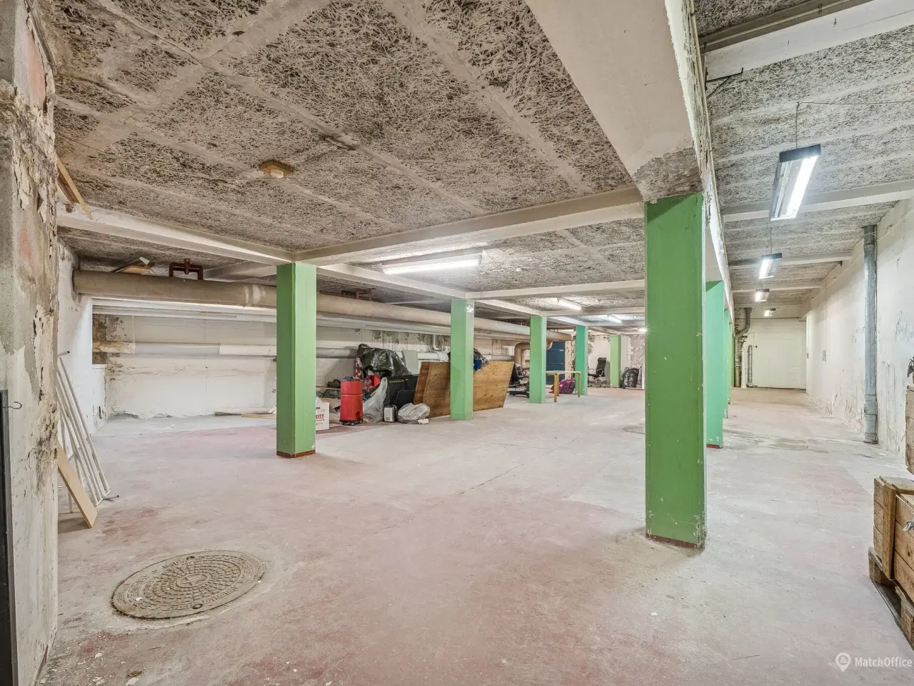 Billede 3 - Stor kælder med central beliggenhed