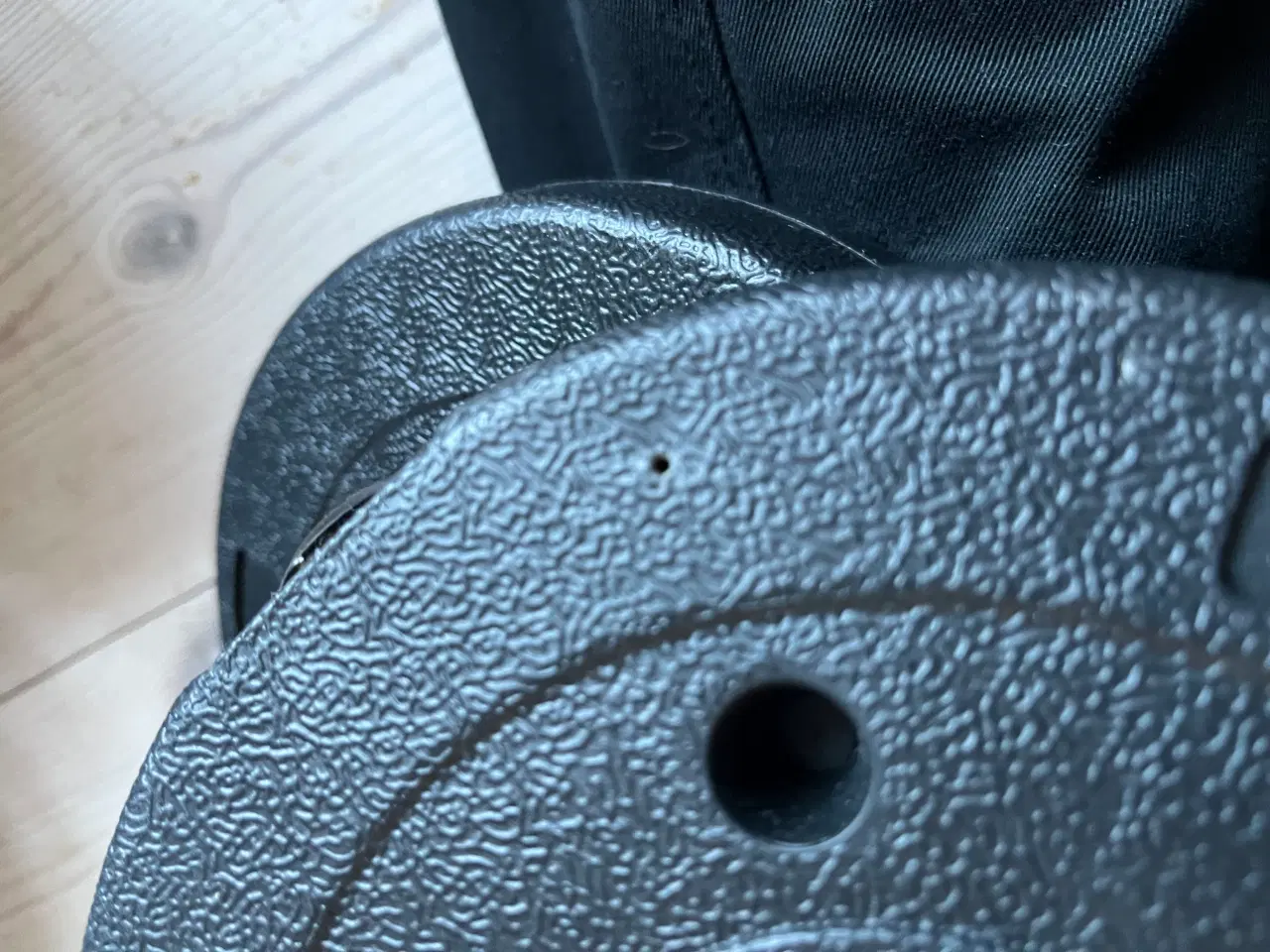 Billede 6 - Fuldt træningsset med vægte, push up bars, etc