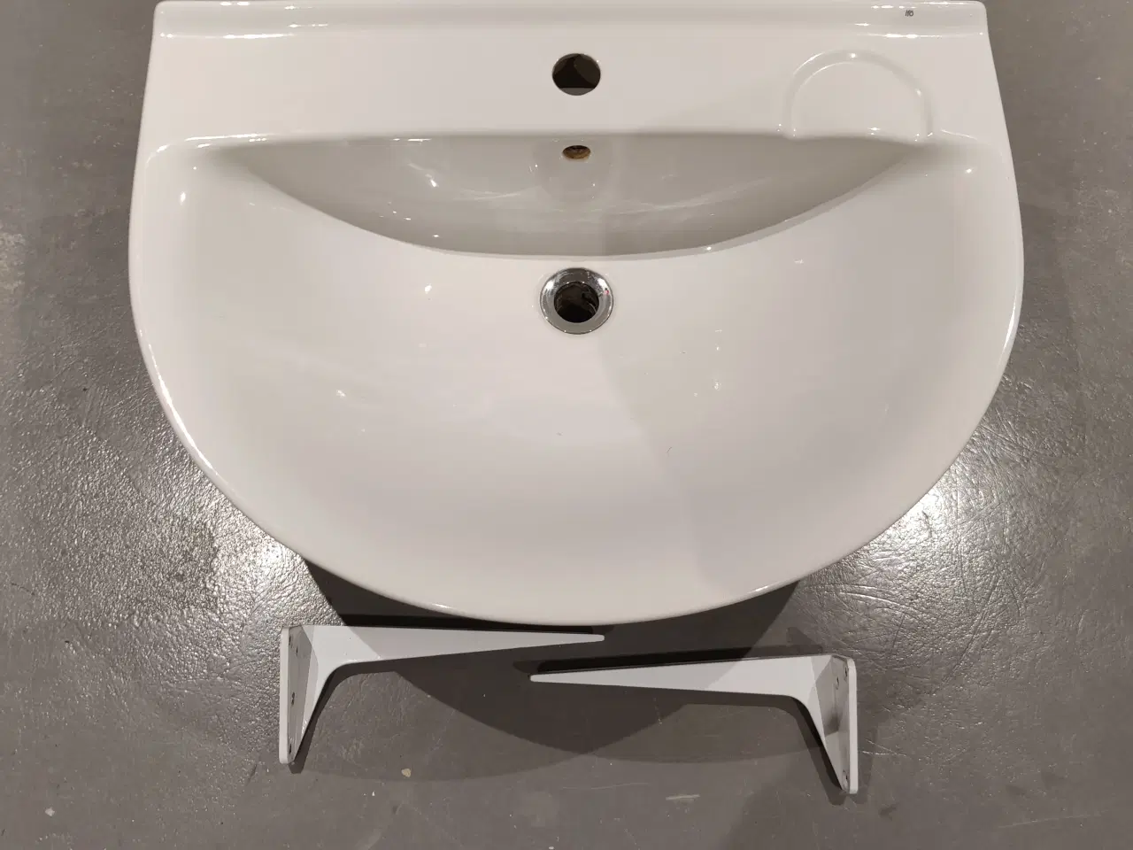 Billede 1 - Badeværelses vask