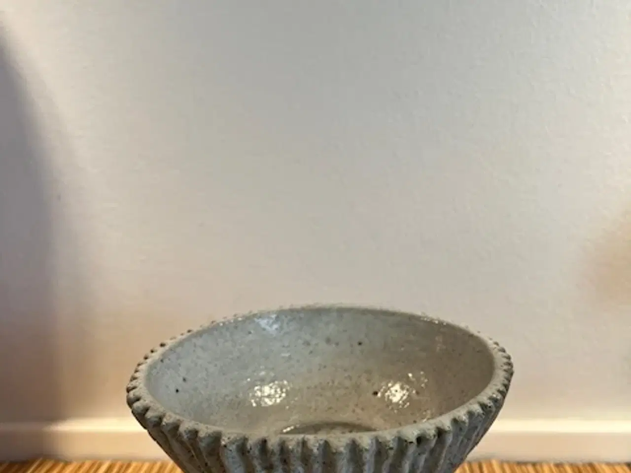 Billede 3 - Skulpturel Unika Stentøjsskål af Conny Thim (CT)