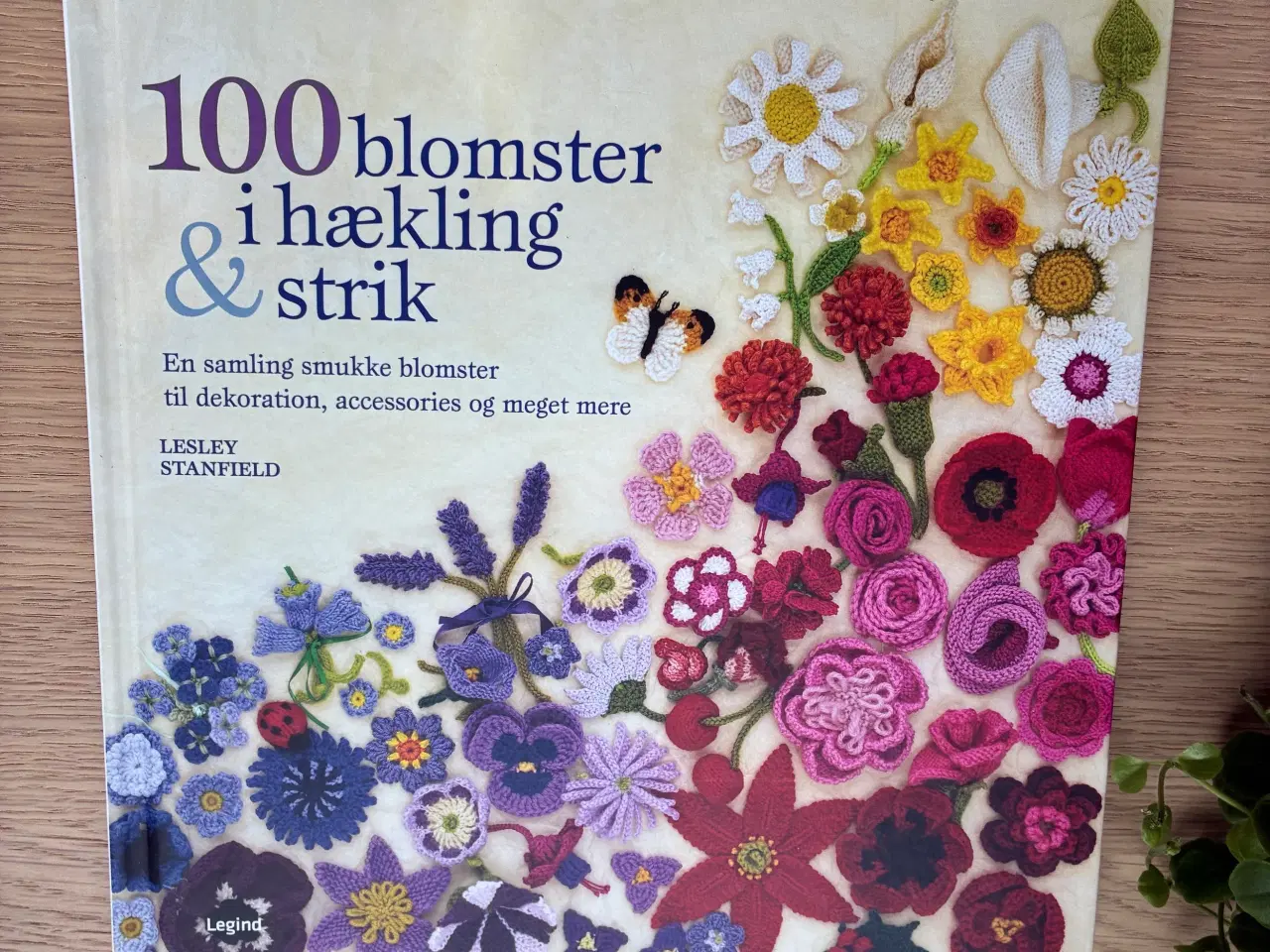 Billede 1 - 100 blomster i hækling og strik