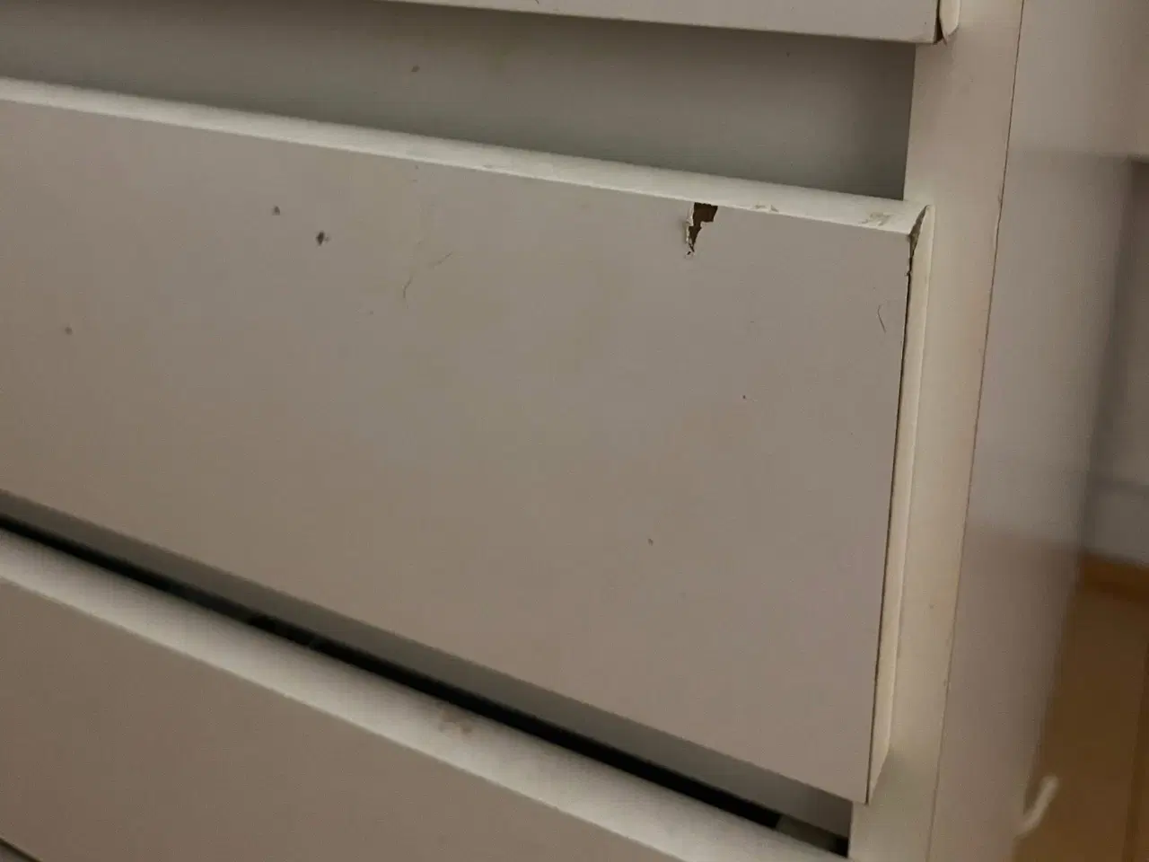 Billede 2 - skrivebord med 4 skuffer 