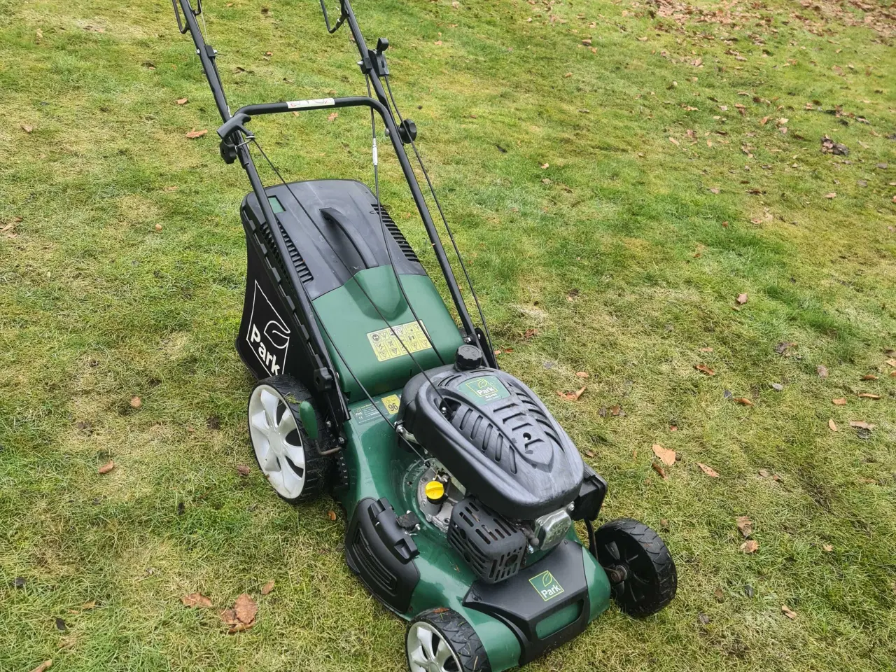 Billede 3 - Park selvkørende plæneklipper 