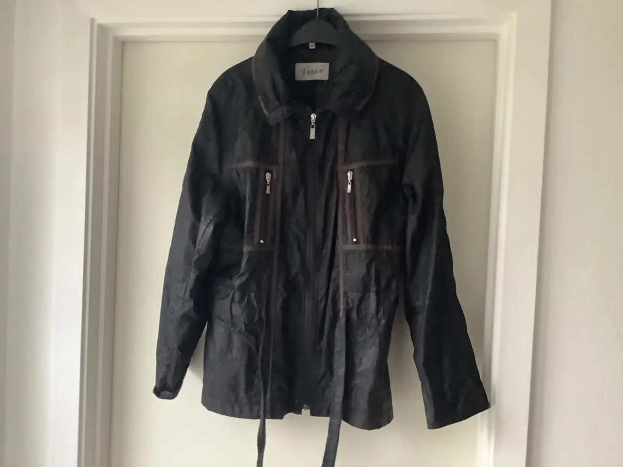 Billede 1 - Dame jakke, str 42 