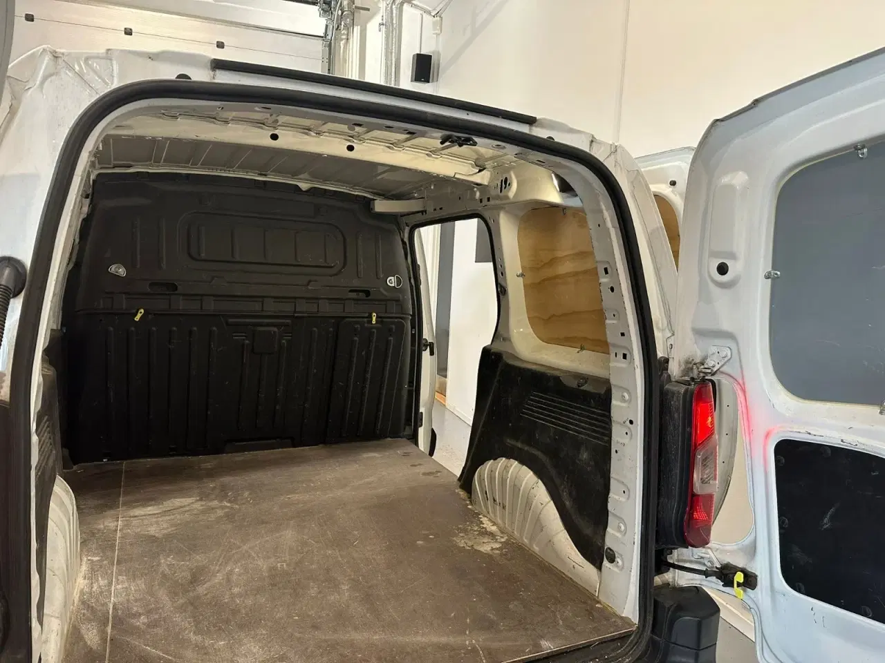 Billede 14 - Peugeot Partner 1,5 BlueHDi 130 L1V1 Plus EAT8 Van
