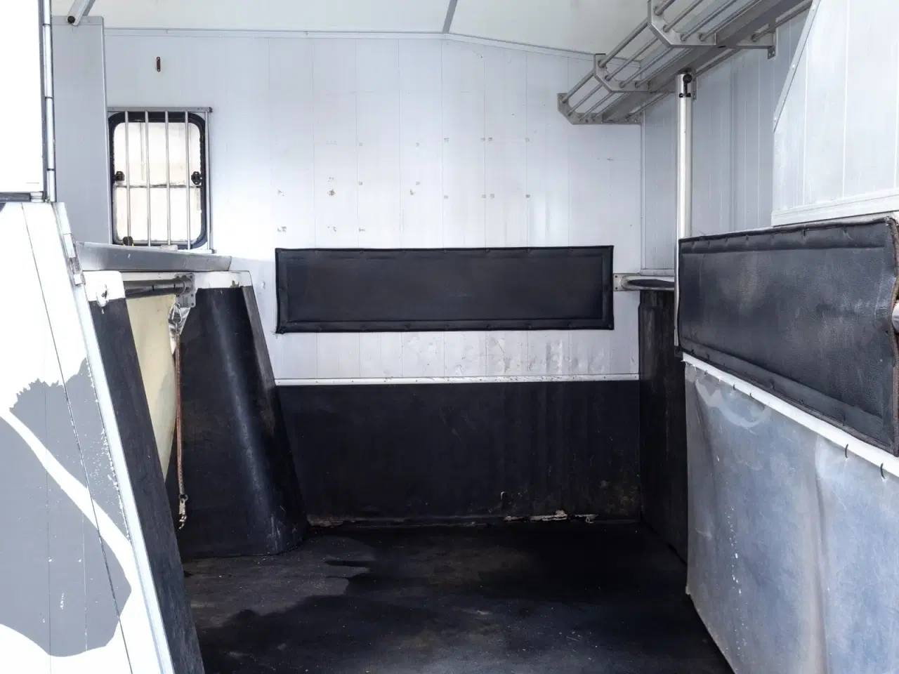 Billede 4 - Renault Master T35 3,0 dCi 140 L3H3 Kassevogn