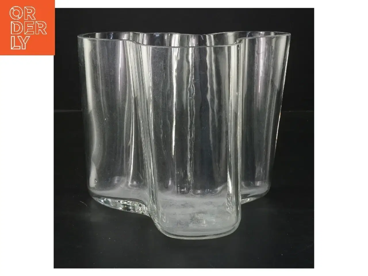 Billede 1 - Glasvase (str. 16x21 cm) fra Iittala