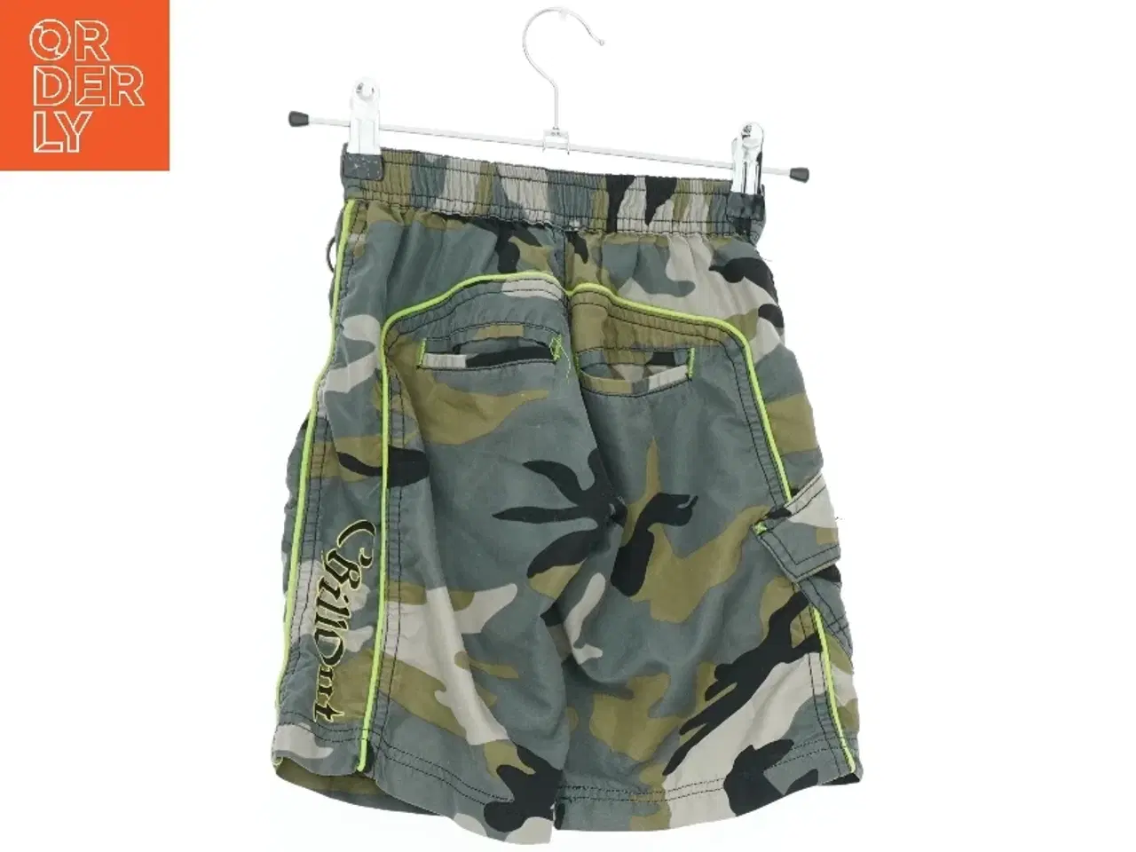 Billede 2 - Grøn camouflage shorts fra Entry (str. 116)