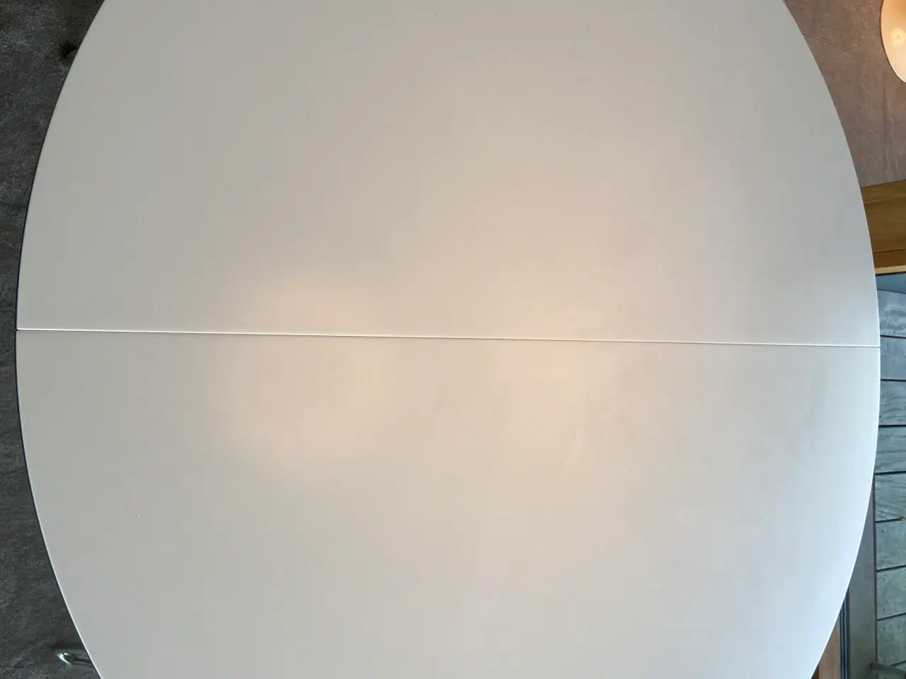 Billede 2 - GM6683 naver Spisebord med corian top