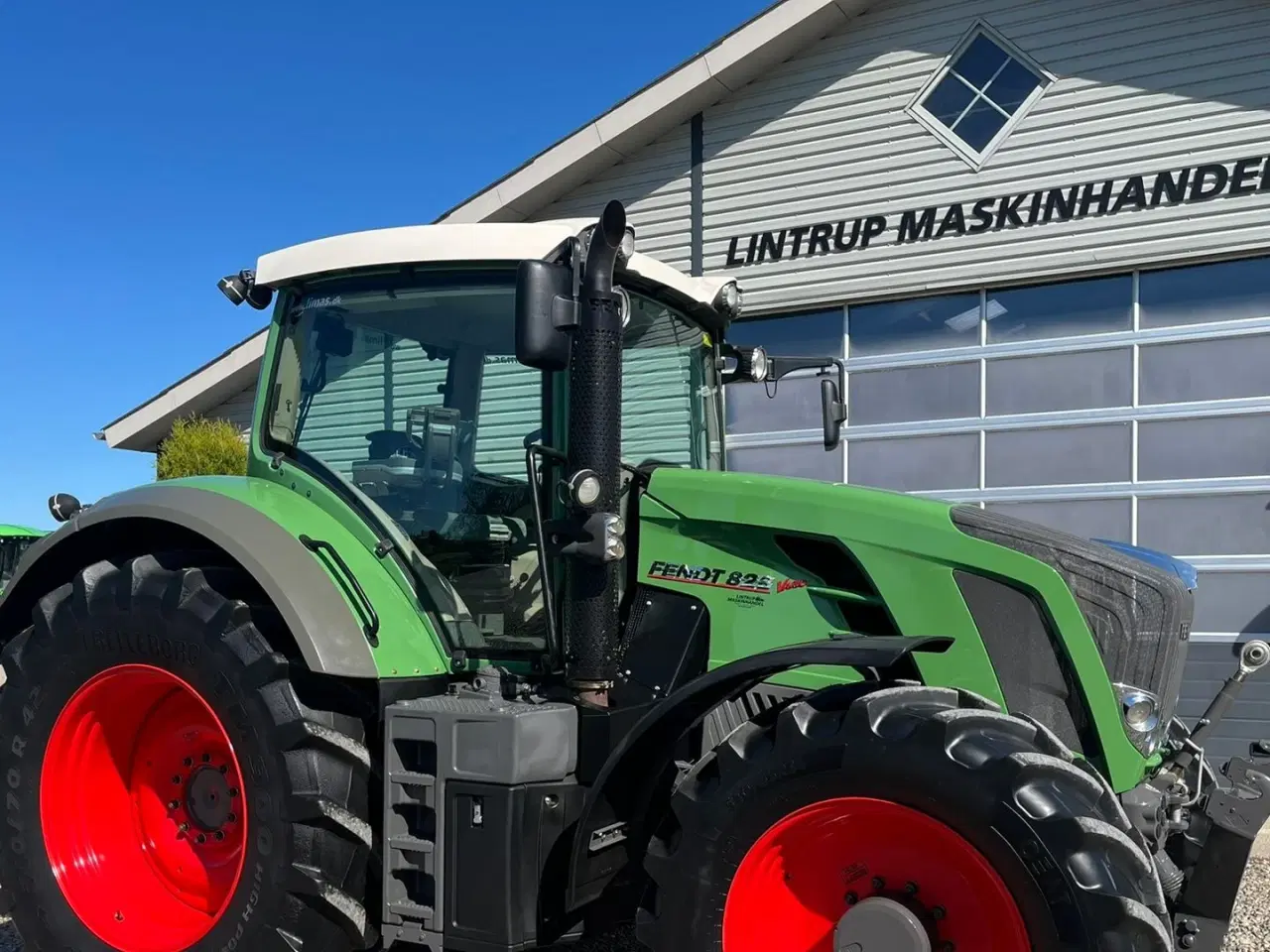Billede 17 - Fendt 828 Profi model.  Meget flot traktor med nye fordæk.