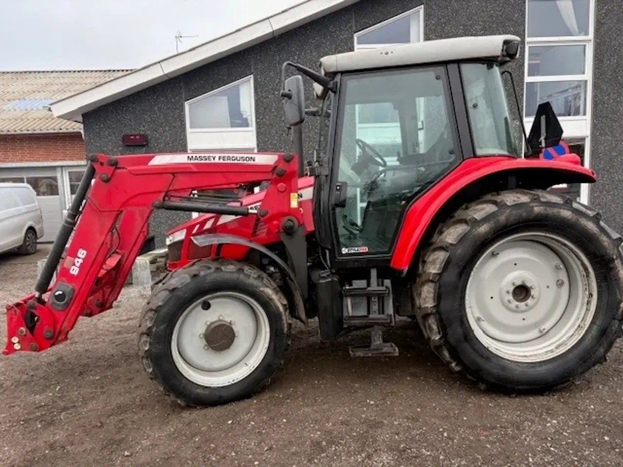 Billede 2 - Massey Ferguson 5450 Dyna-4 MED FULDHYDRAULISK FRONTLÆSSER