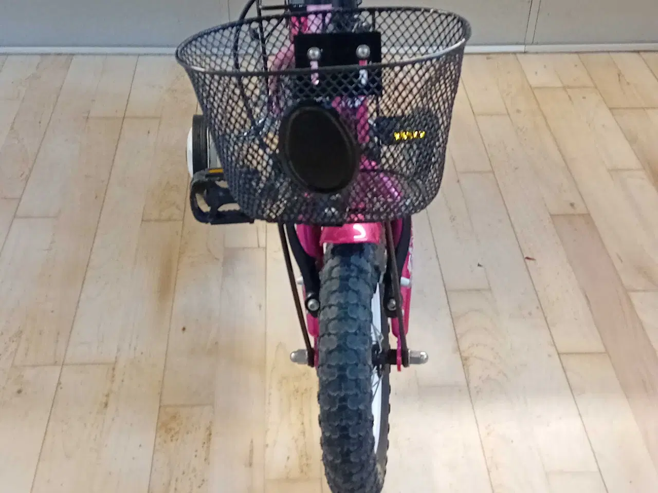 Billede 2 - Børnecykel mærket mbk. I rigtig god stand.