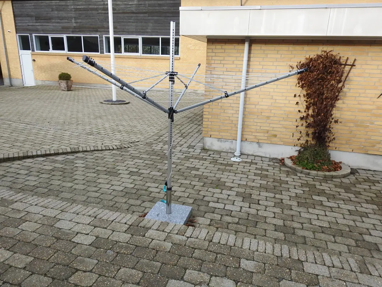 Billede 1 - Tørrestativ Leifheit m. granitfod.