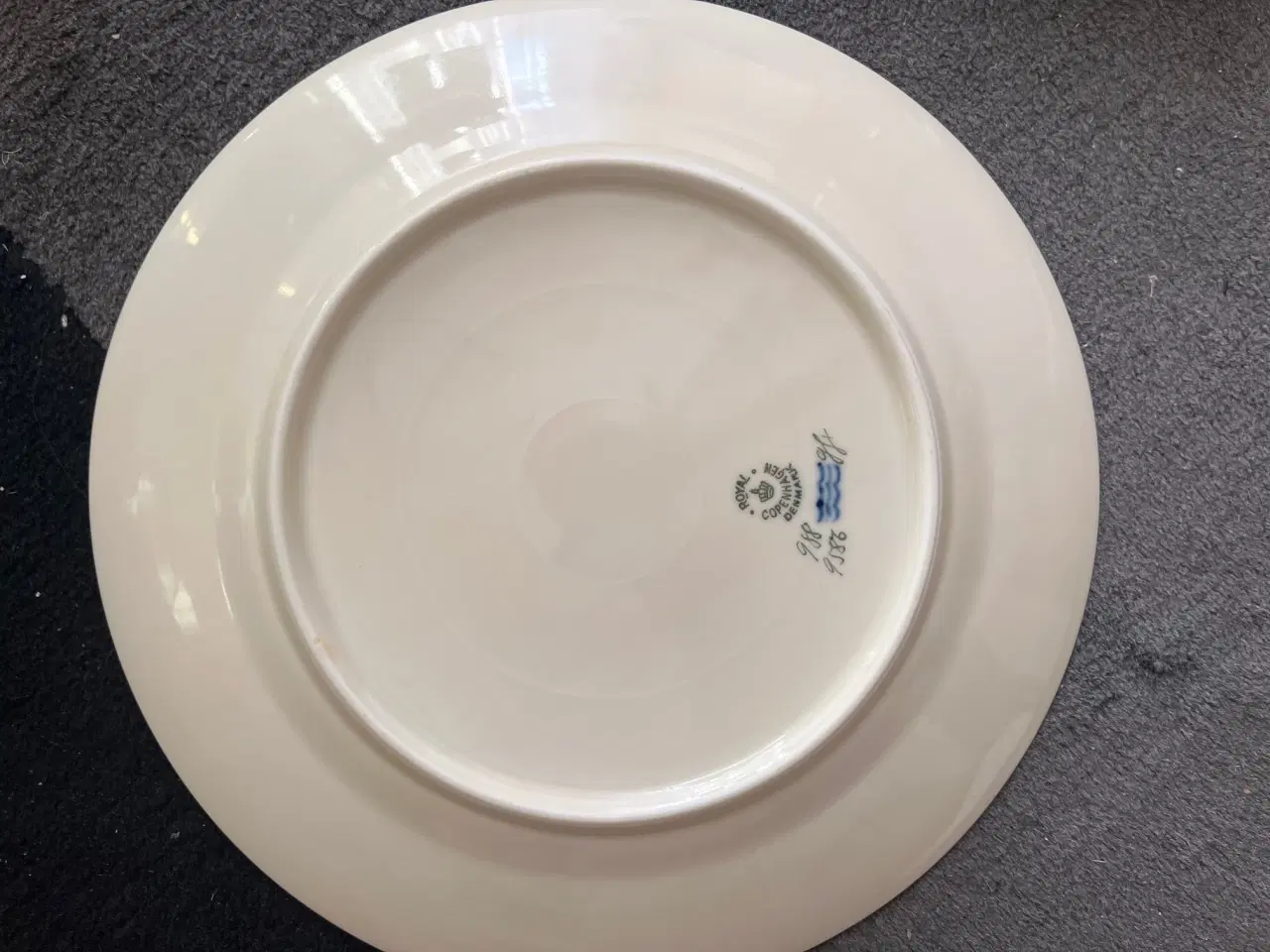 Billede 9 - Royal Copenhagen stel Dagmar med guldkant porcelæn