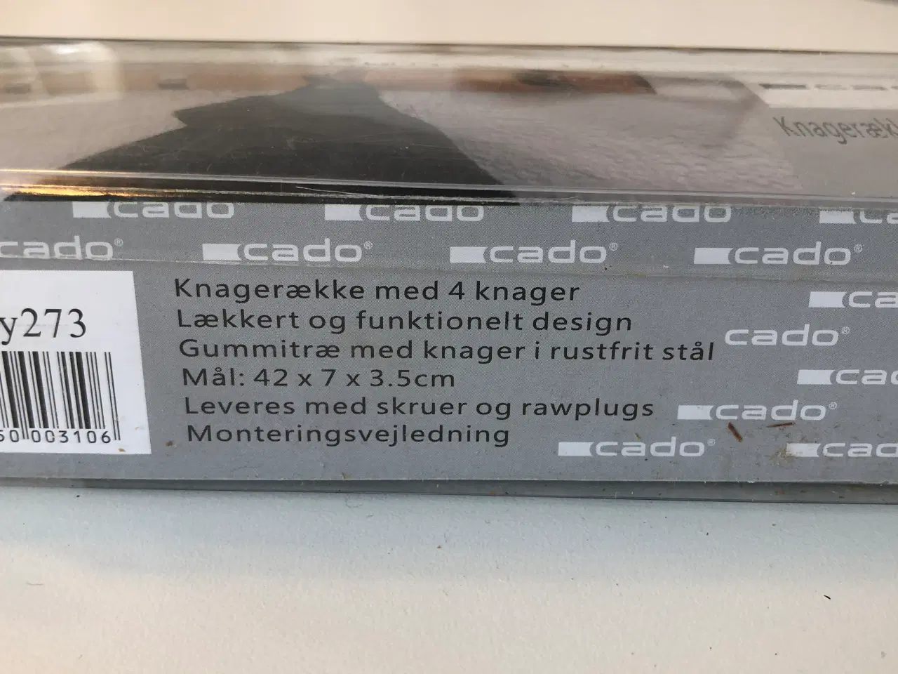 Billede 10 - Knagerække i sort med 4 knager fra Cado