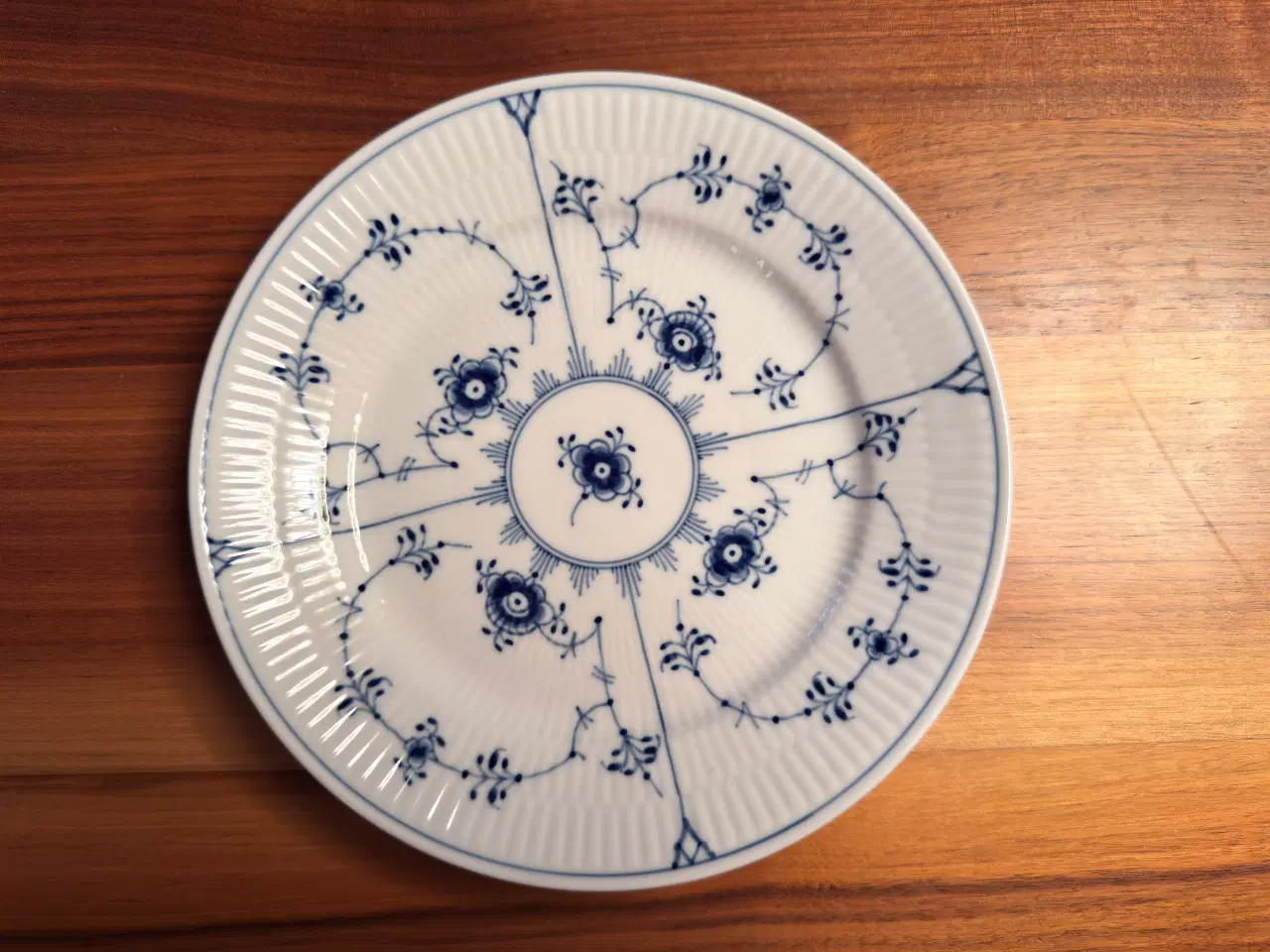 Billede 1 - Royal Copenhagen Musselmalet Riflet