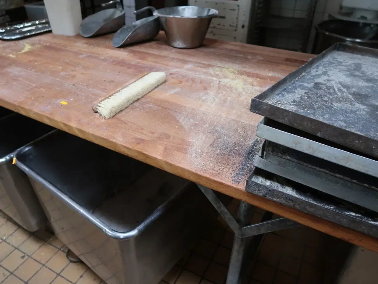 Billede 3 - Bagerbord uden indhold