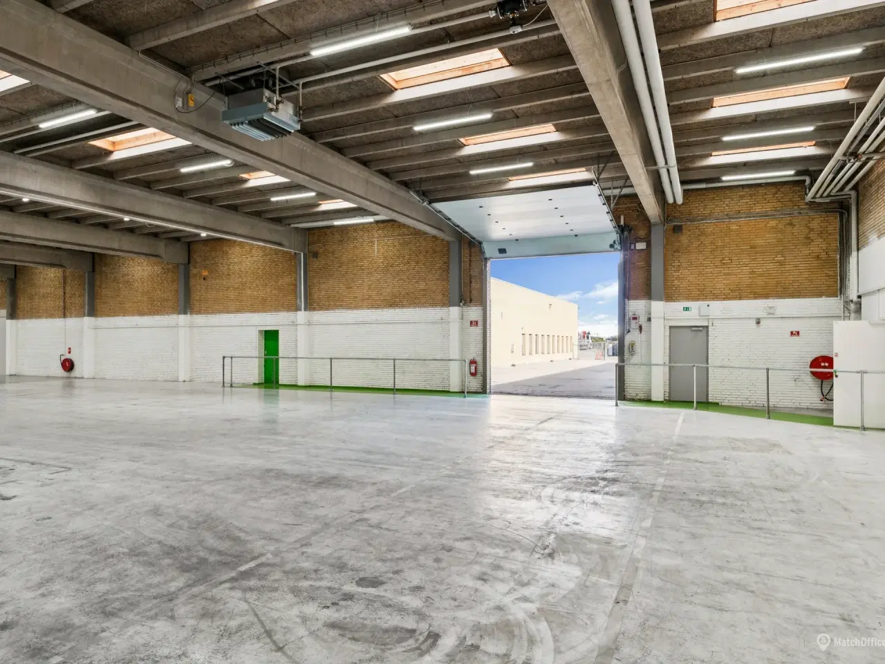 Billede 14 - 1.629 m² logistikejendom med last mile-placering og nyinstalleret rampe i Hvidovre