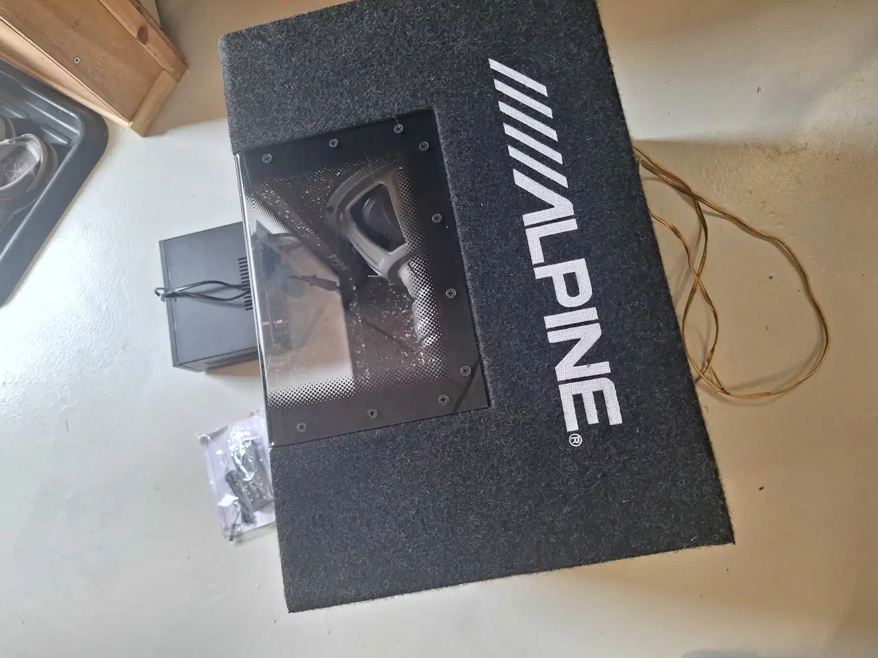 Billede 3 - Subwoofer med blå lys