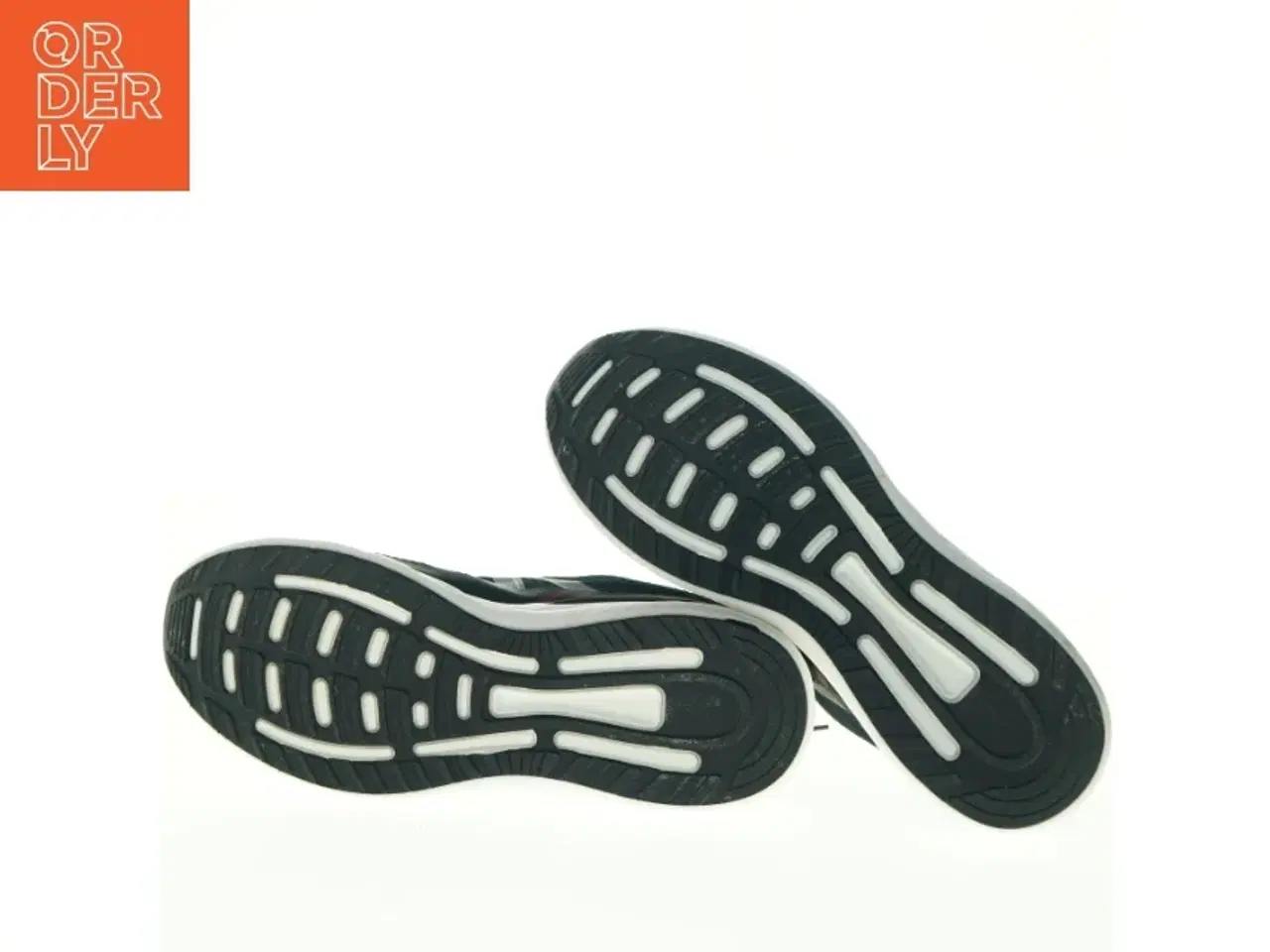 Billede 3 - Sorte sneakers (str. 42)