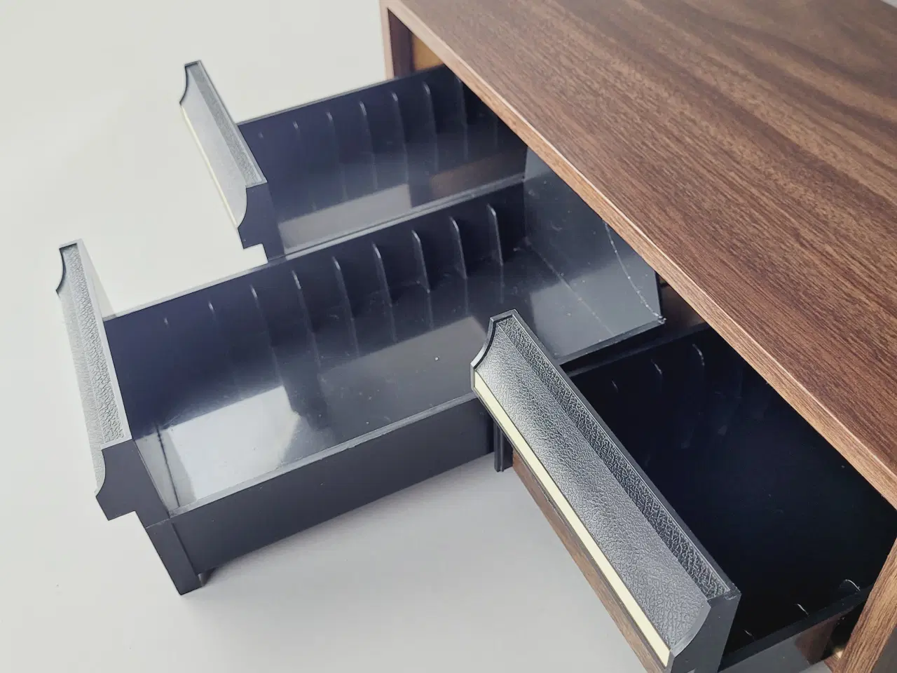 Billede 1 - ⭐️· 🎶 Vintage Kassetteboks / Opbevaring Træ-look