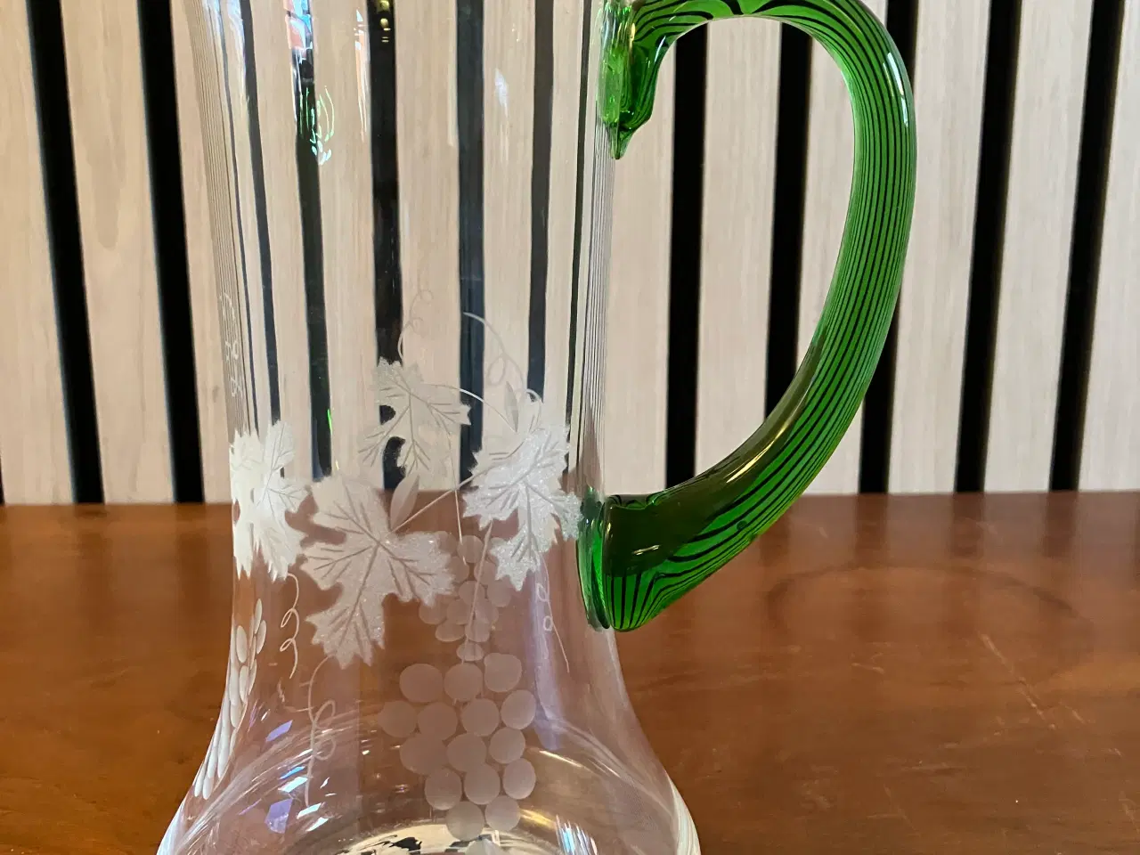 Billede 2 - Smuk vintage fransk glaskande med grøn hank og sle