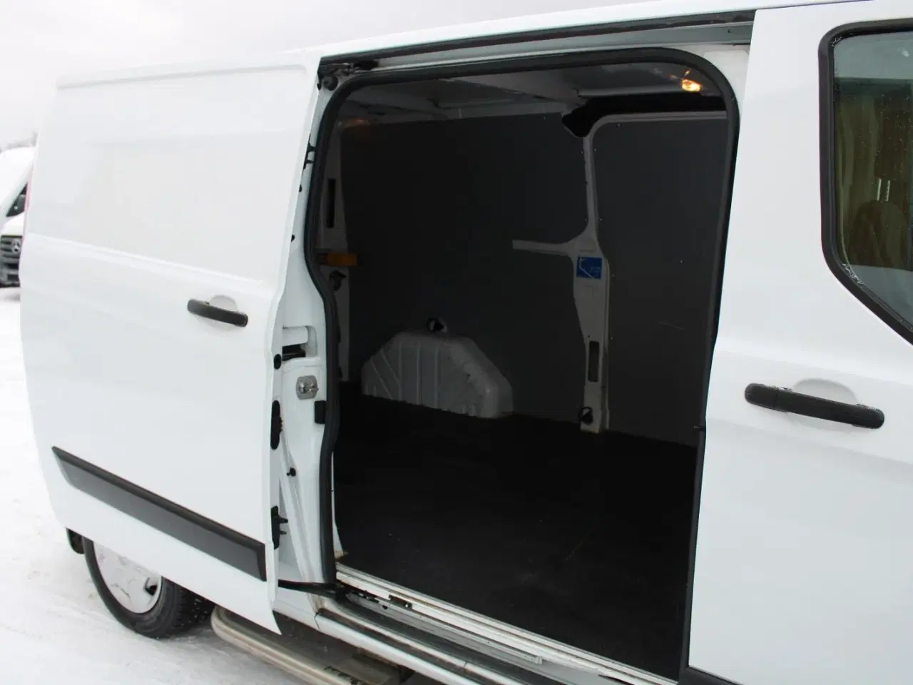 Billede 12 - Ford Transit Custom 300L 2,0 TDCi 130 Trend