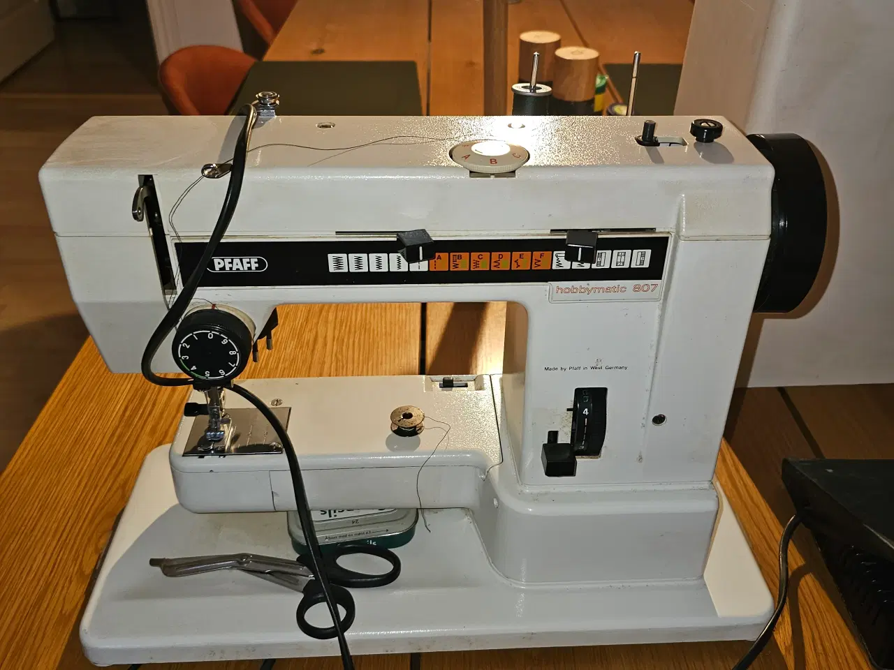 Billede 4 - Sælges: Robust og Pålidelig Pfaff HobbyMatic 607 S