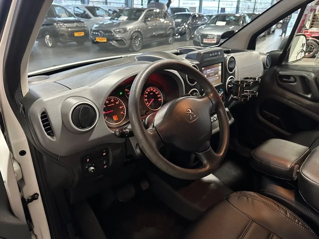 Billede 6 - Peugeot Partner 1,6 BlueHDi 100 L2 ESG Flex Van