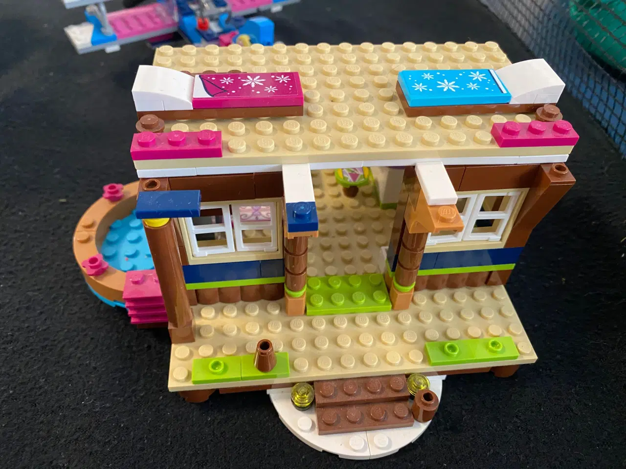Billede 7 - Lego Friends hus, skilift, flyvemaskine mv.