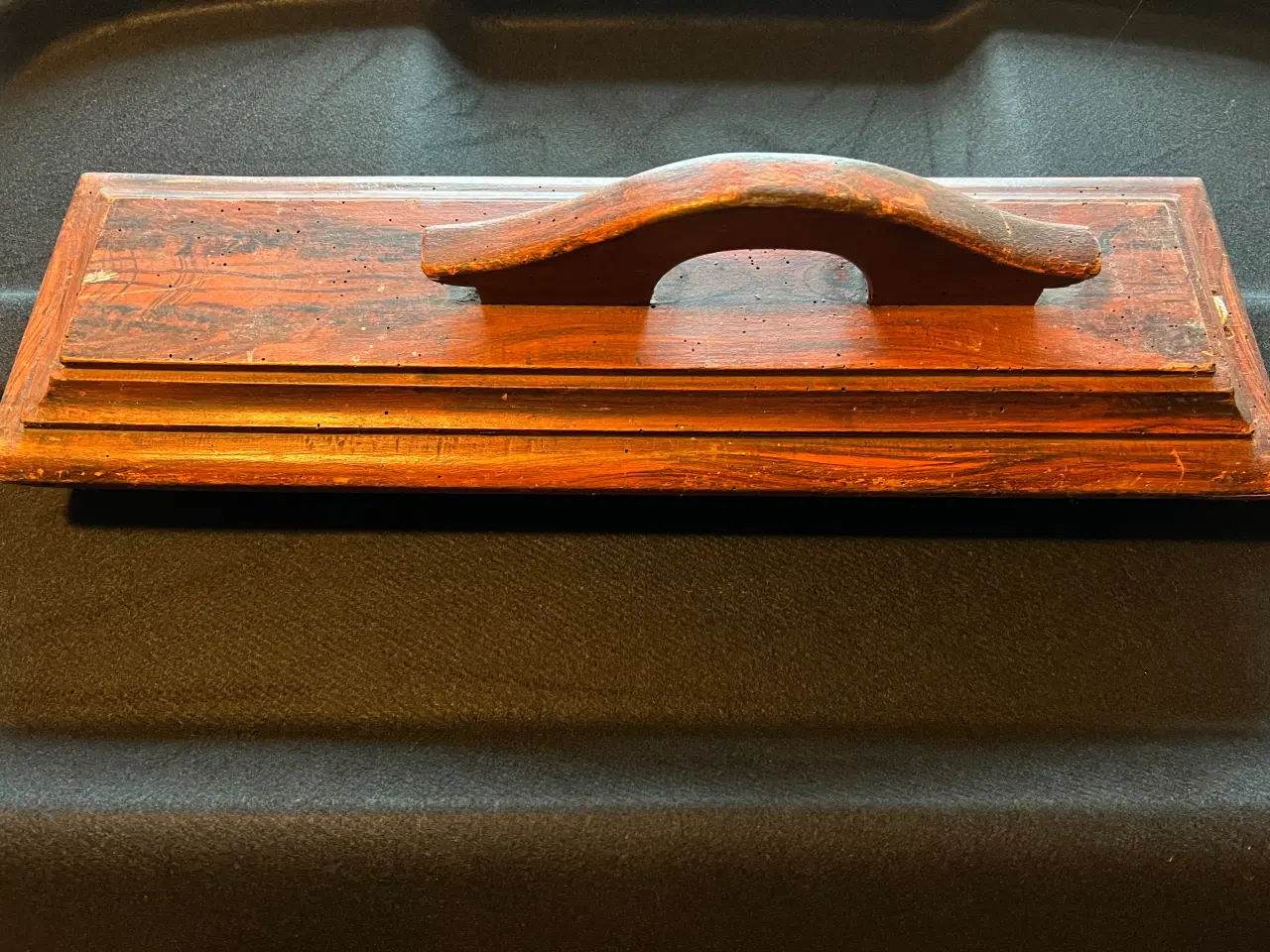 Billede 7 - Gamle landbrugsredskaber i metal og træ