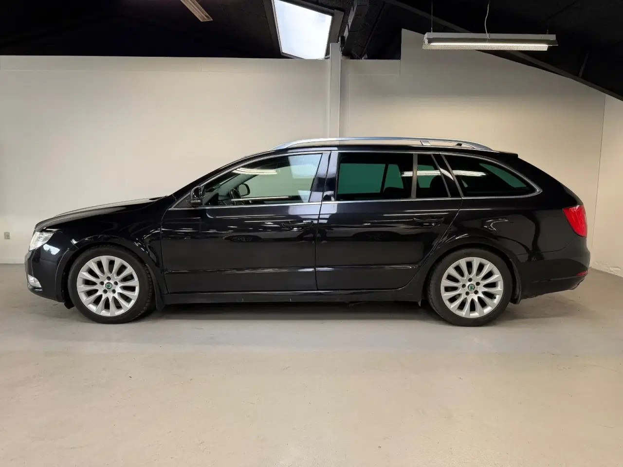 Billede 2 - Skoda Superb 2,0 TDi 140 Elegance Combi DSG