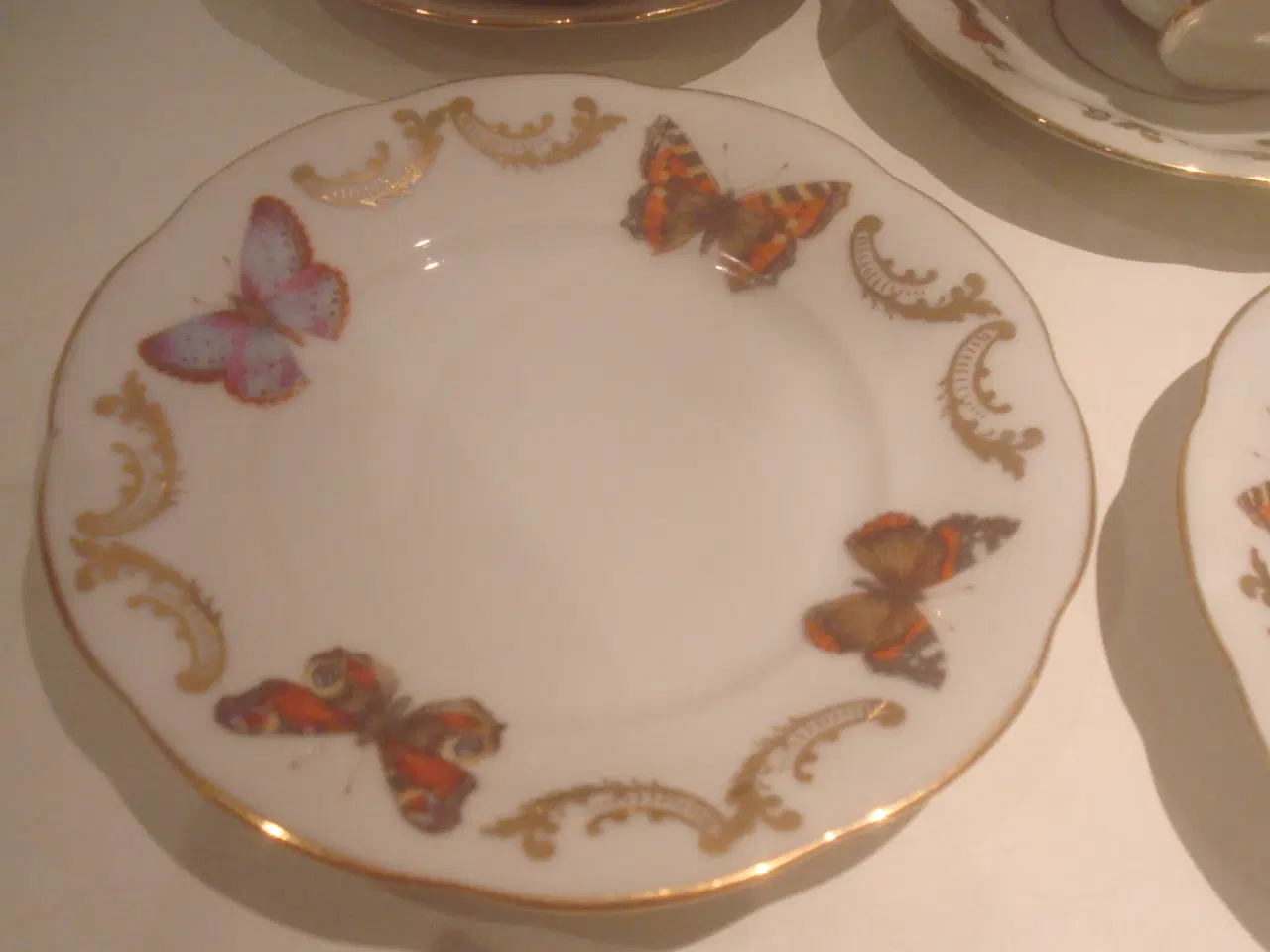 Billede 3 - SOMMERFUGLE på kaffestel, GL, FIN STAND, 8 sæt